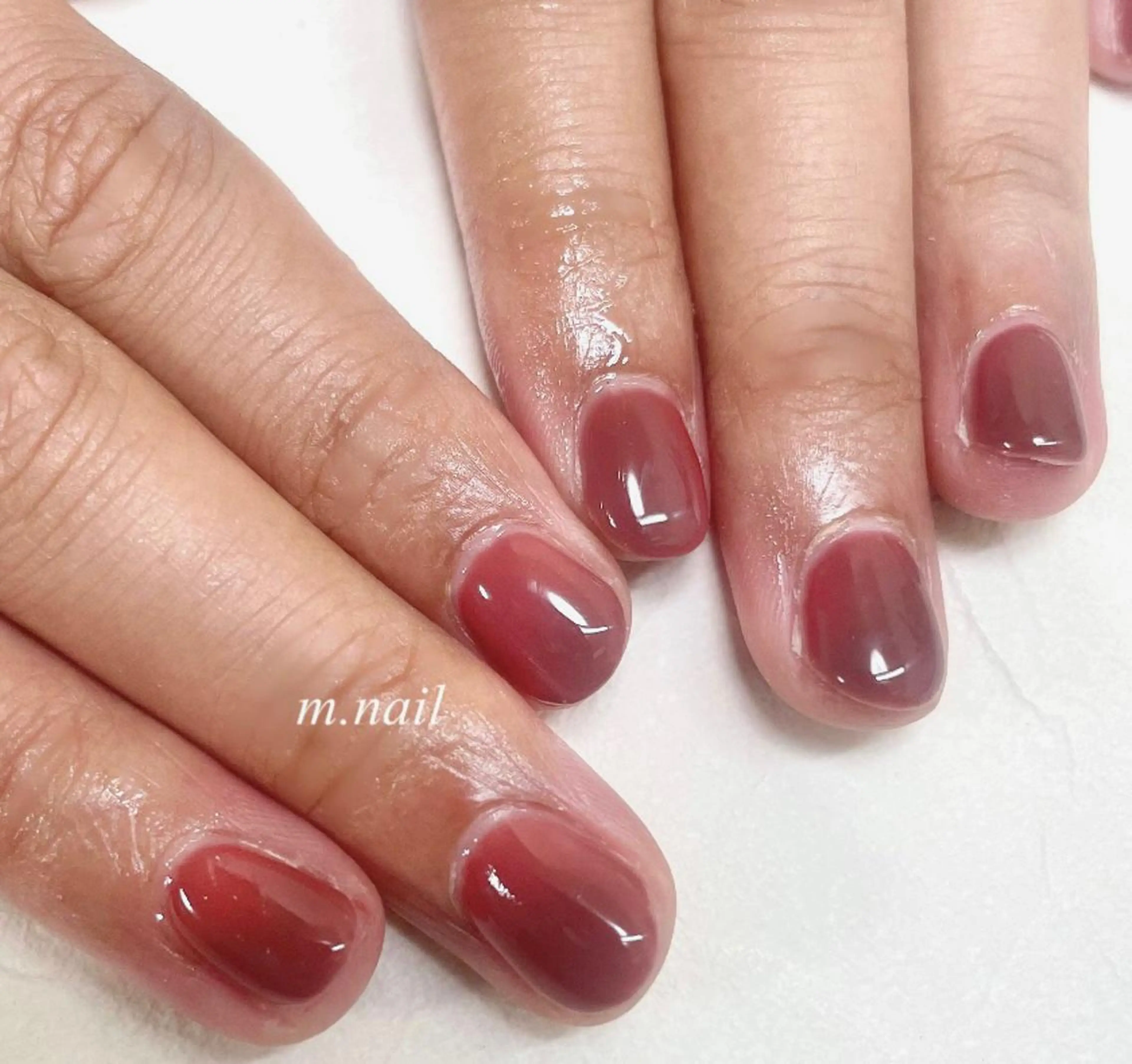 ネイル オフィスネイル ワンカラーネイル シンプルネイル 夏ネイル ホワイト ハンドネイル m.nail salonのネイルデザイン
