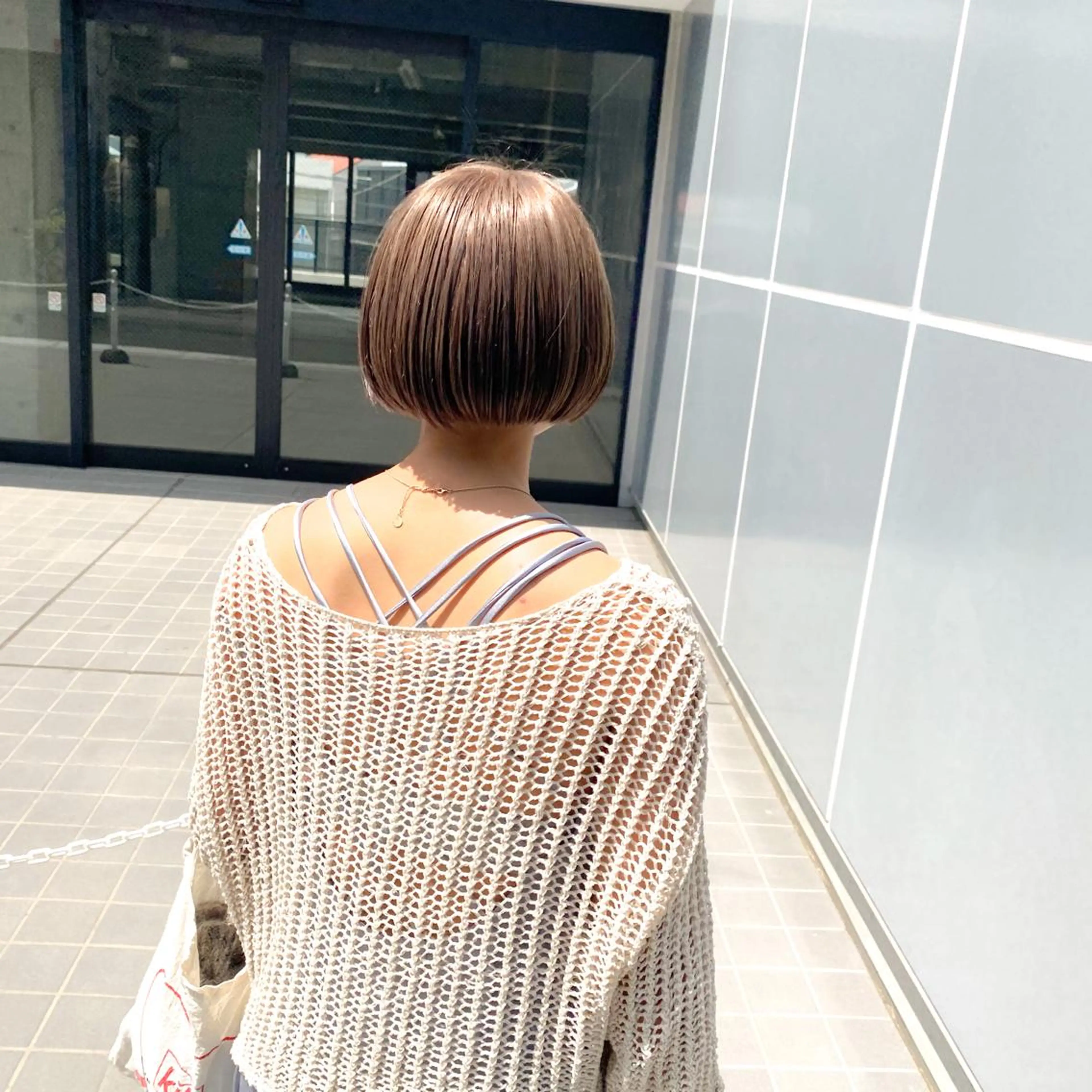 ショート カラー 艶髪ブリーチ 永井竜也のヘアスタイル
