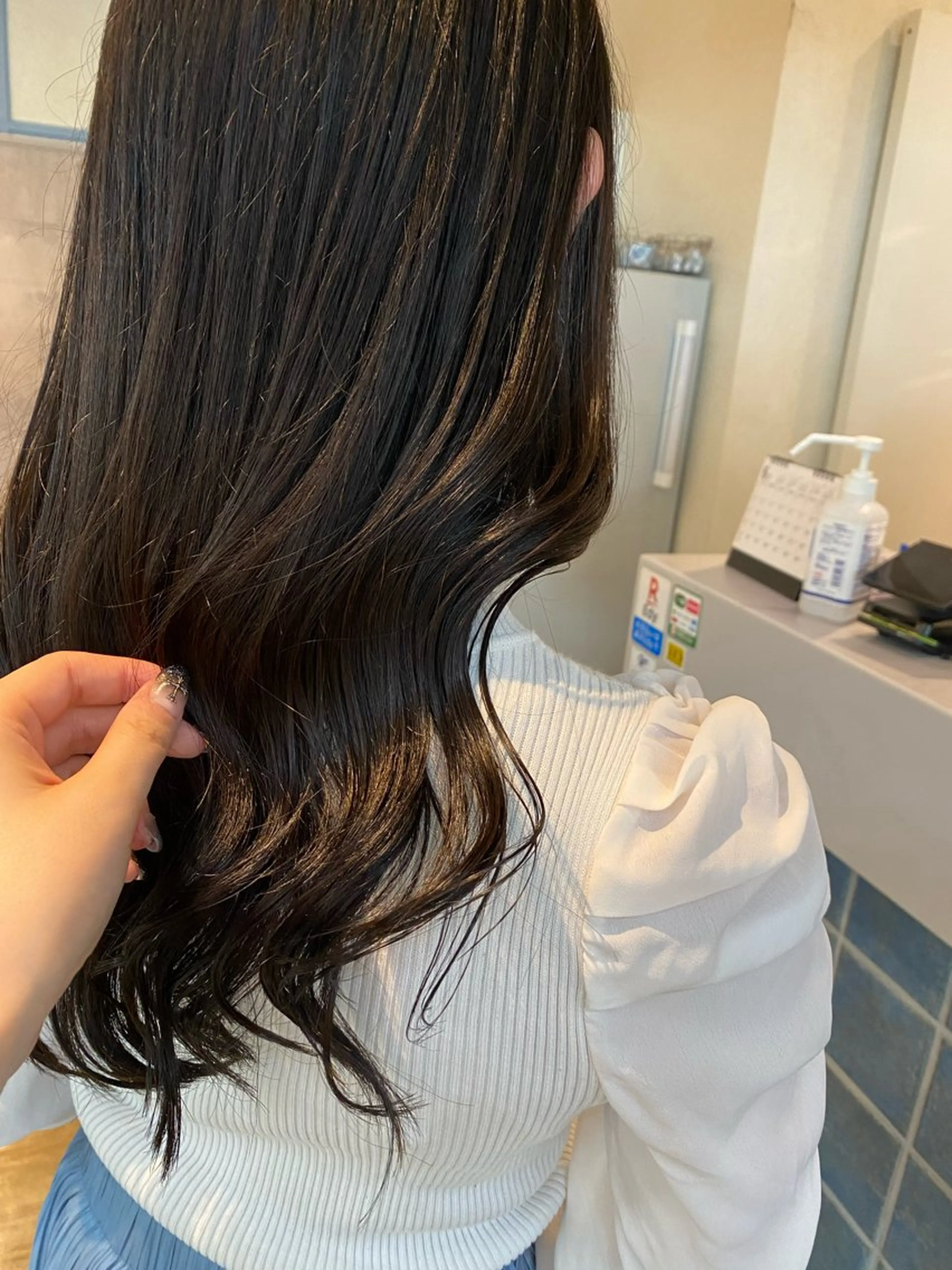 セミロング カラー ブリーチ ブラウンカラー ダブルカラー イルミナカラー オリーブカラー カット ヘアカラー N°+aero 😊れいか😊のヘアスタイル