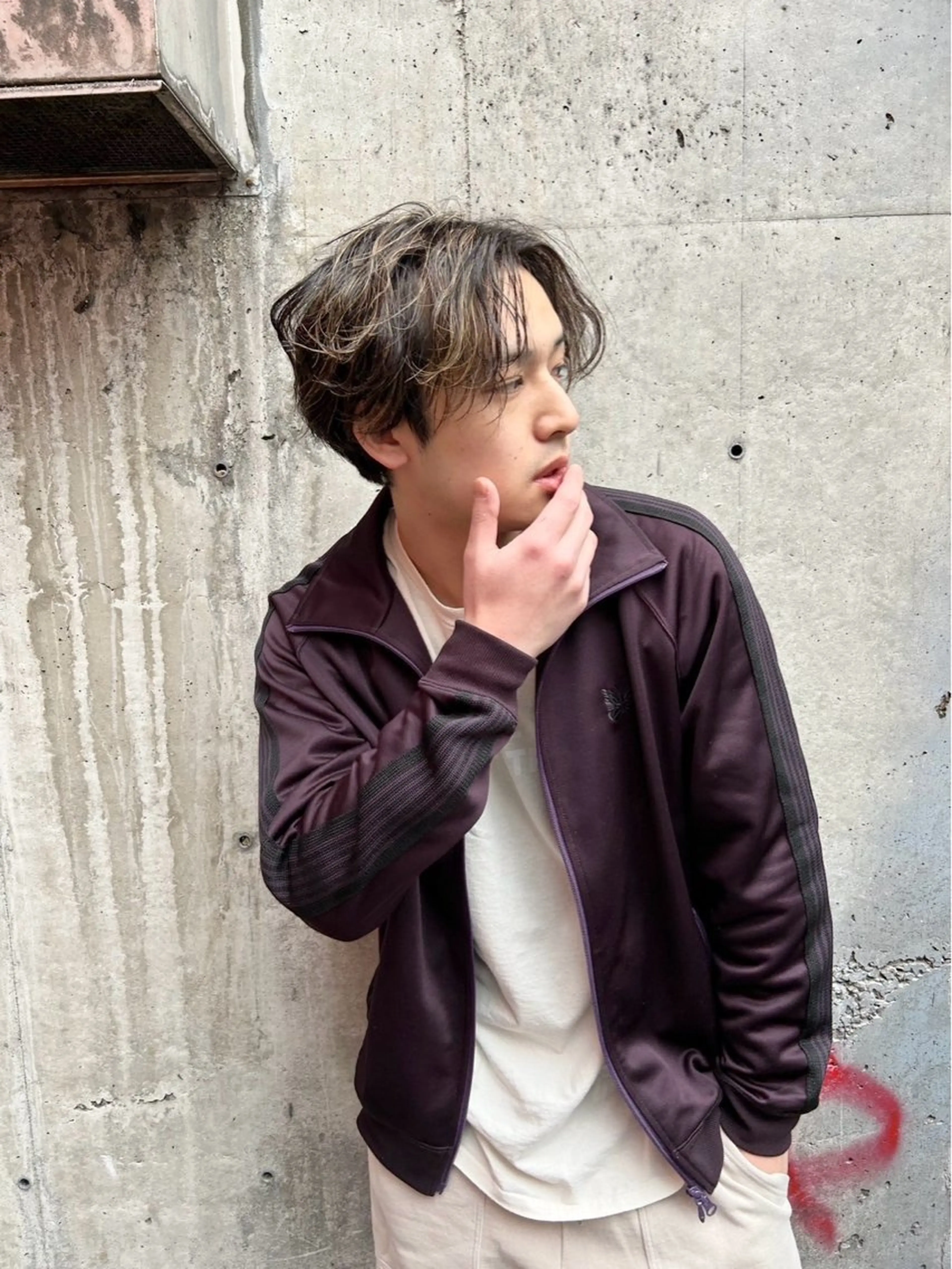 ショート カラー パーマ メンズ メンズブリーチ メンズパーマ ブリーチ 透明感カラー デザインカラー カット ヘアカラー miel hair 新宿店 【ミエル ヘアー】所属・新宿西口から徒歩5分 石橋卓典のヘアスタイル