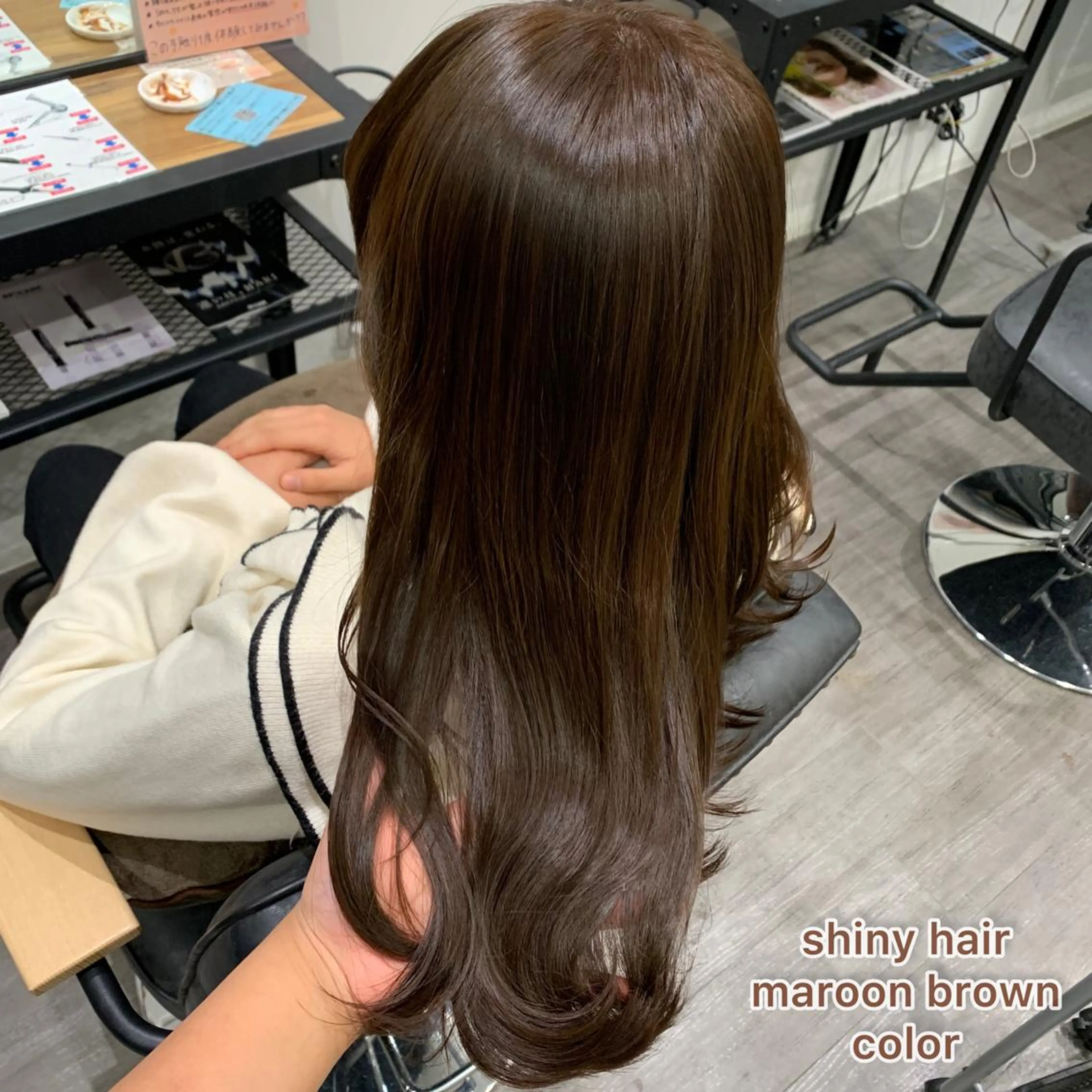 ロング カラー ブラウンカラー マロンブラウン カット ヘアカラー トリートメント 上田 紗也のヘアスタイル