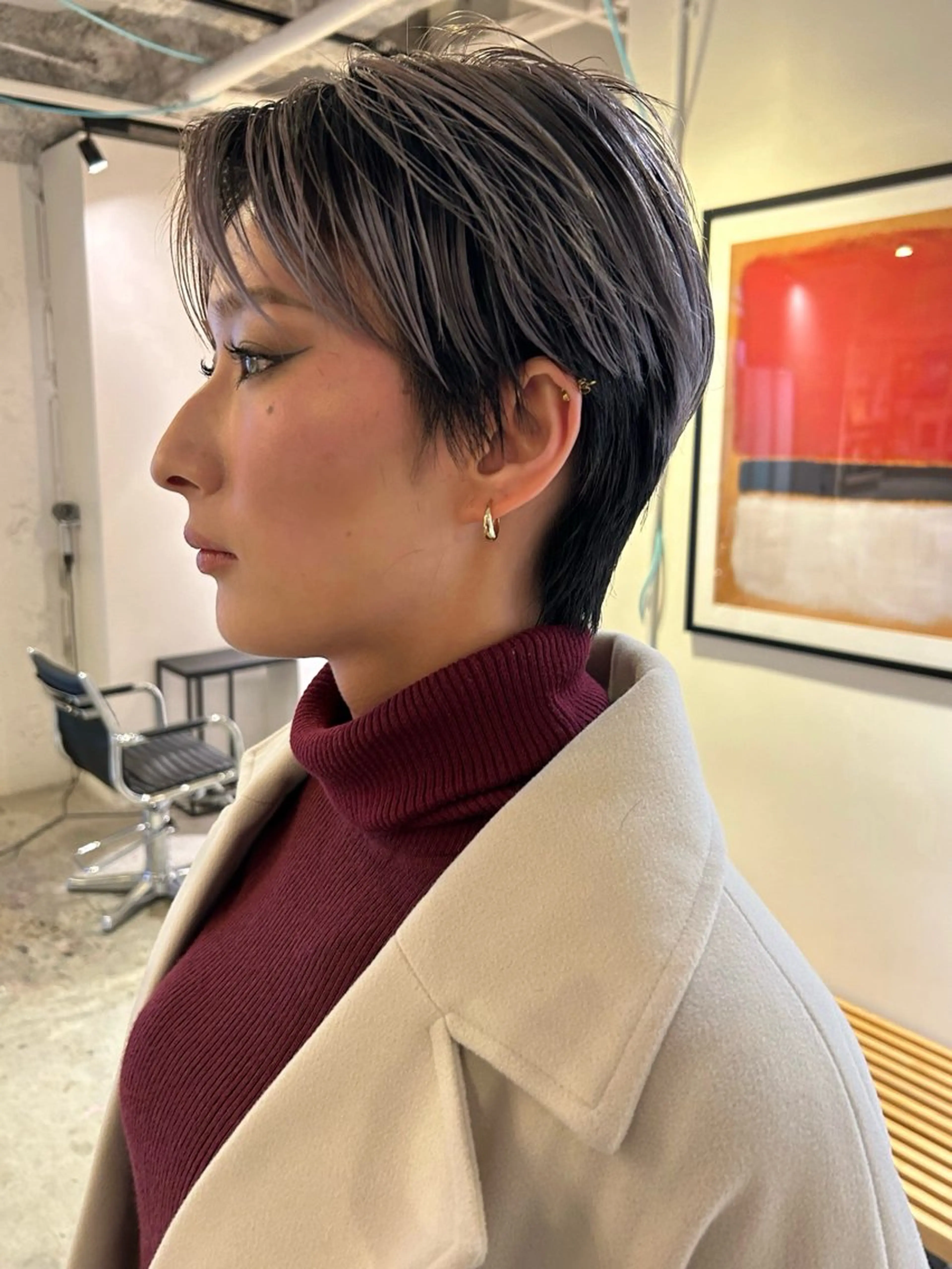 ショート カラー バレイヤージュ ブリーチ レイヤーカット ショートヘア カット ヘアカラー トリートメント Loom.所属・村上雅人 ナチュラルモードのヘアスタイル