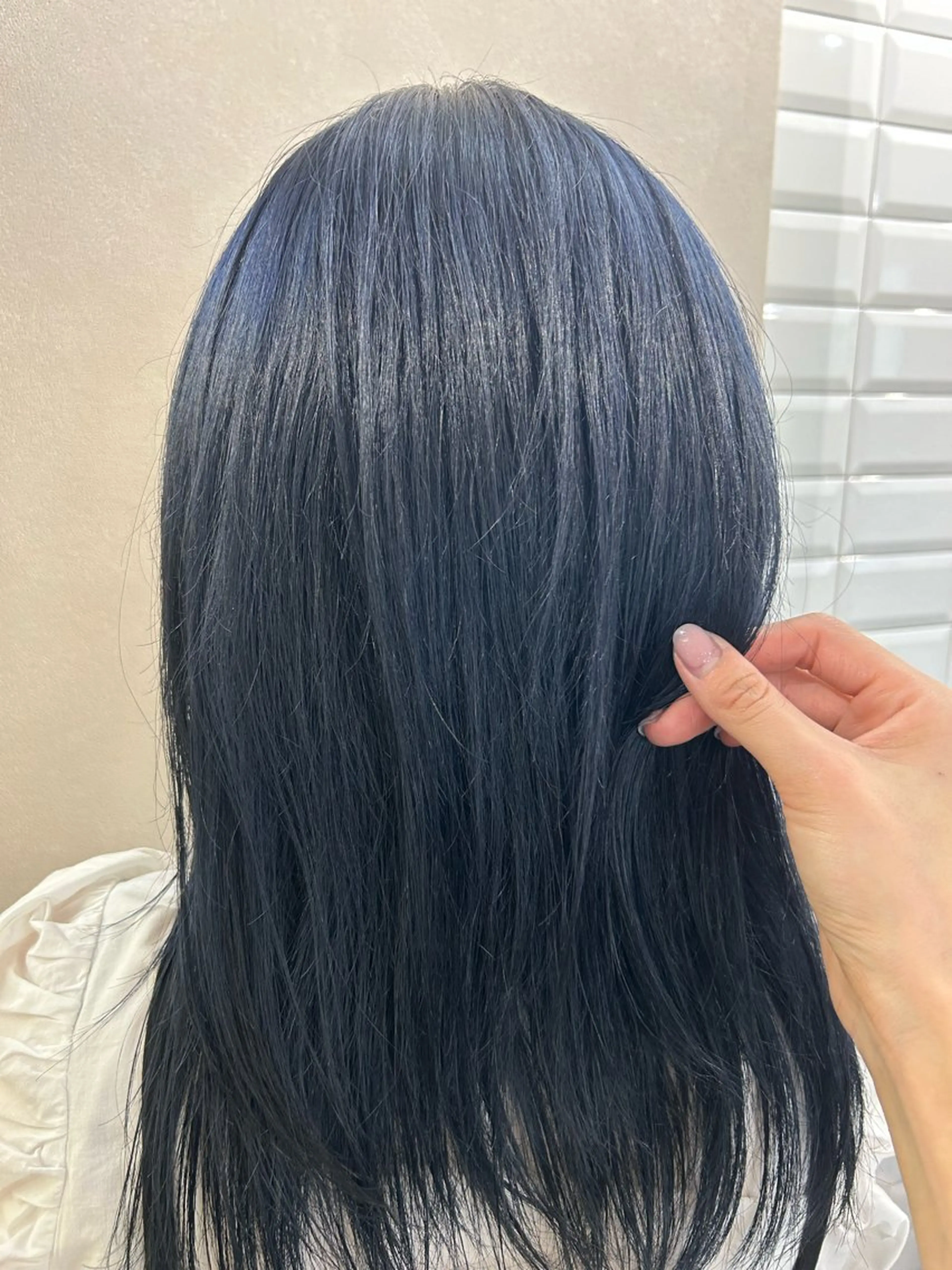 ロング カラー ブリーチ ブルーカラー ネイビーカラー カット ヘアカラー トリートメント hubhair レイヤー/透明感のヘアスタイル