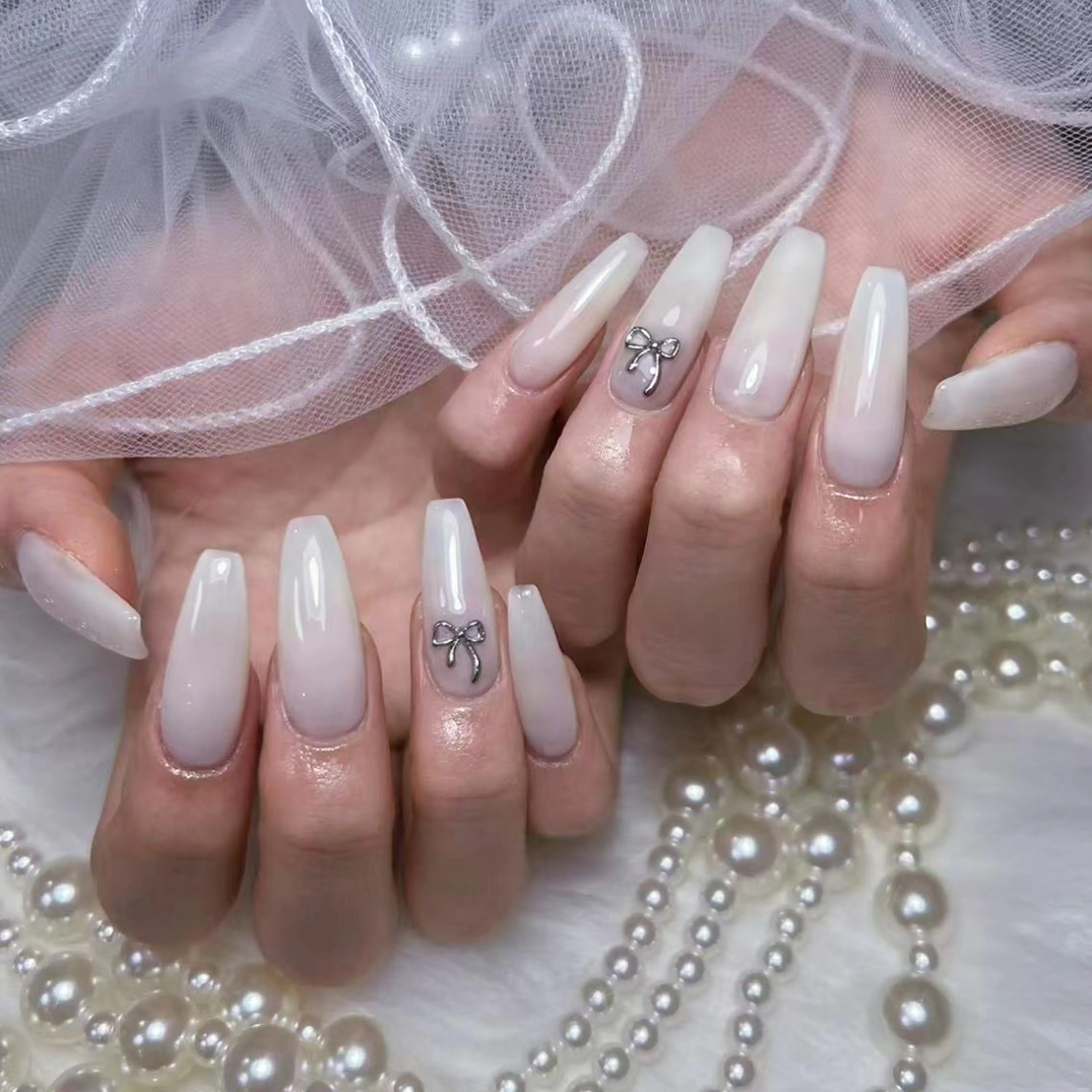 ネイル アートネイル オーロラネイル フラッシュネイル ガーリー キラキラネイル Diamond NAIL✨のネイルデザイン
