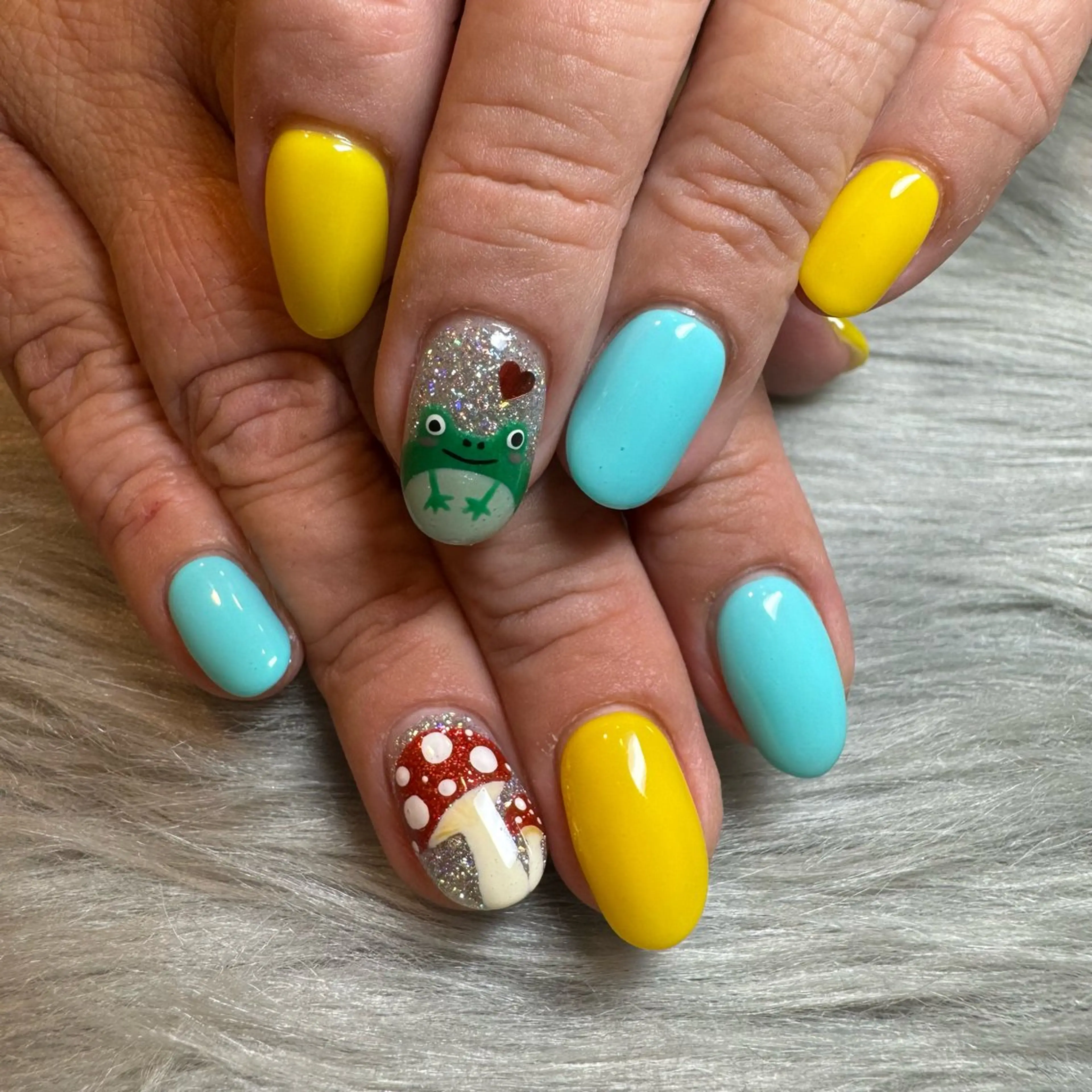 ネイル EARTH守谷店所属・🩶EARTH守谷店 YURA🦋のネイルデザイン