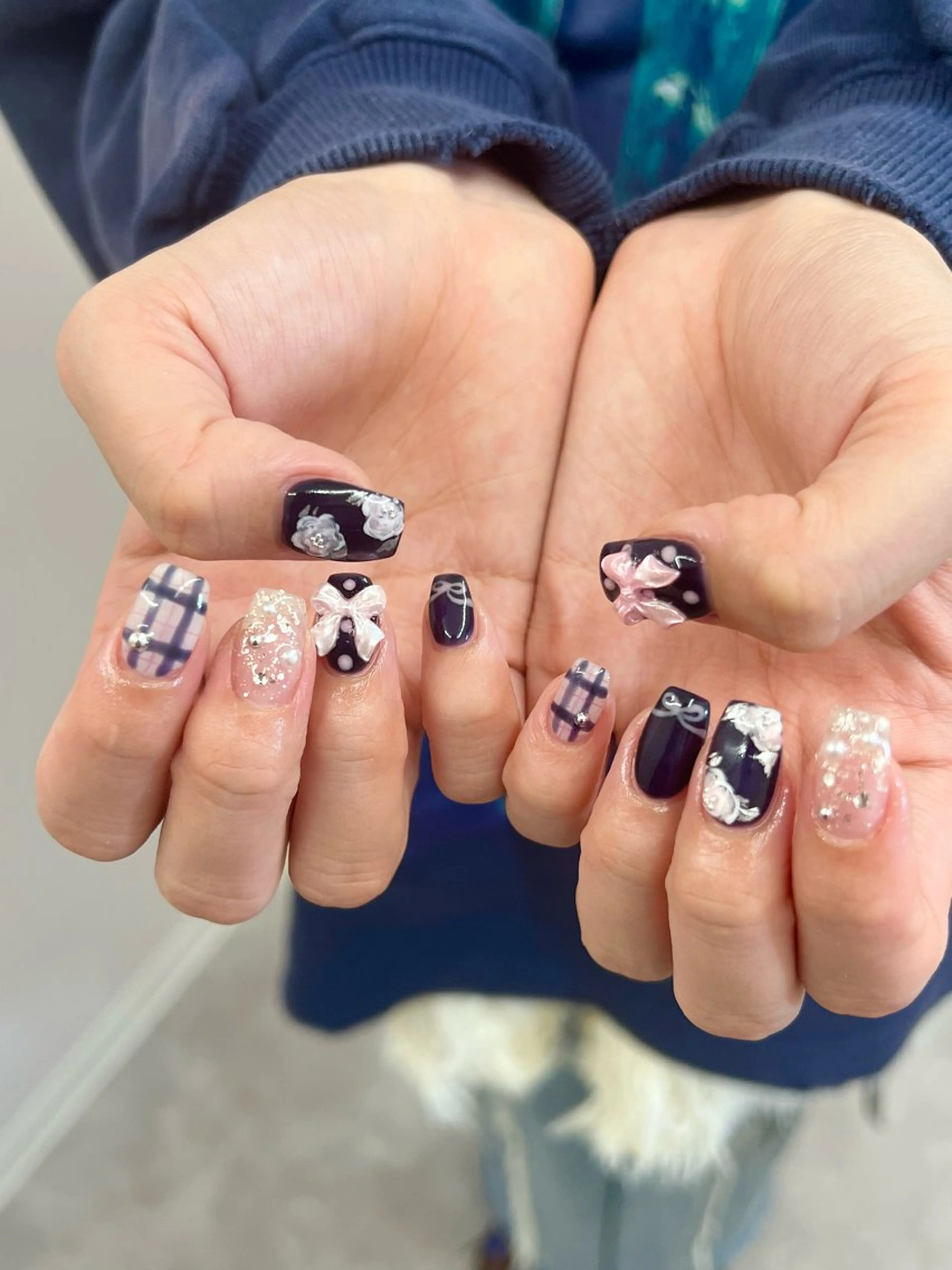 ネイル ジェルネイル マグネットネイル ネイビー ニュアンスネイル パラジェル ハンドネイル ハンドケア Bana_ Nailのネイルデザイン