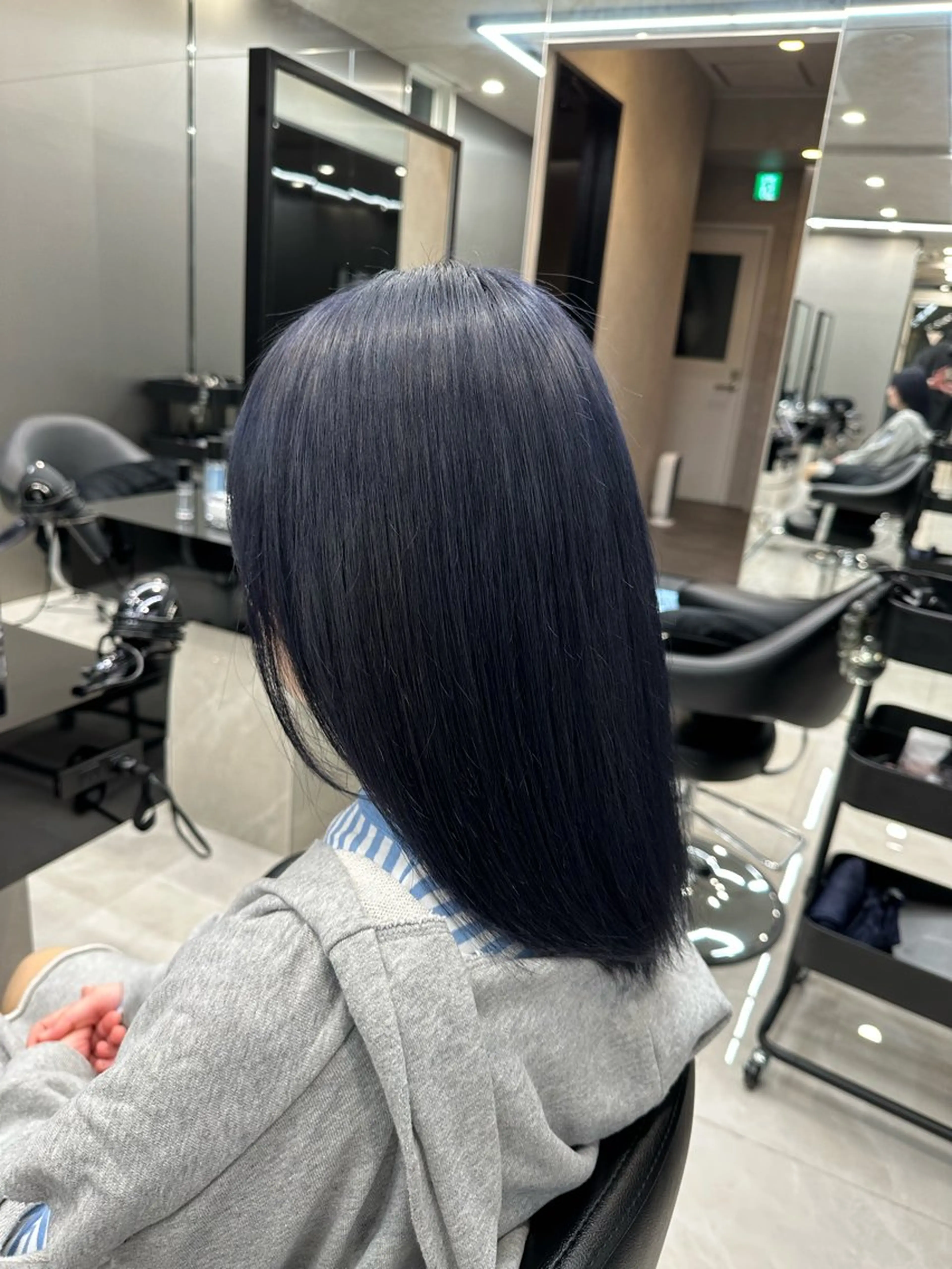 セミロング カラー 黒髪 ブリーチ ブルーカラー ブルーブラック ヘアカラー HARUKI MINATO japan 仙台店所属・✨【髪質改善/縮毛 矯正】✨ゆうほのヘアスタイル