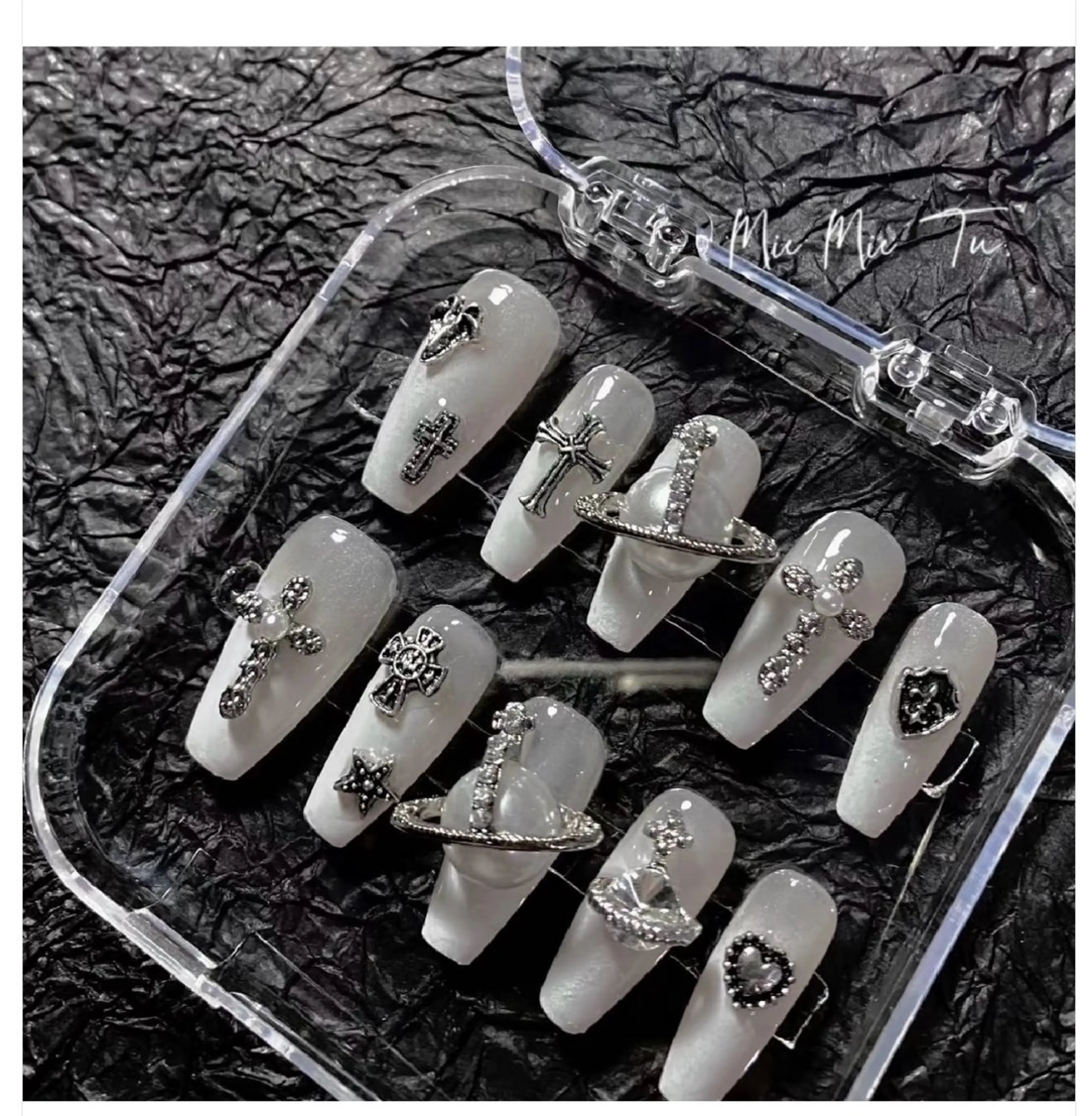 ネイル ハンドネイル 清水 吹雪のネイルデザイン