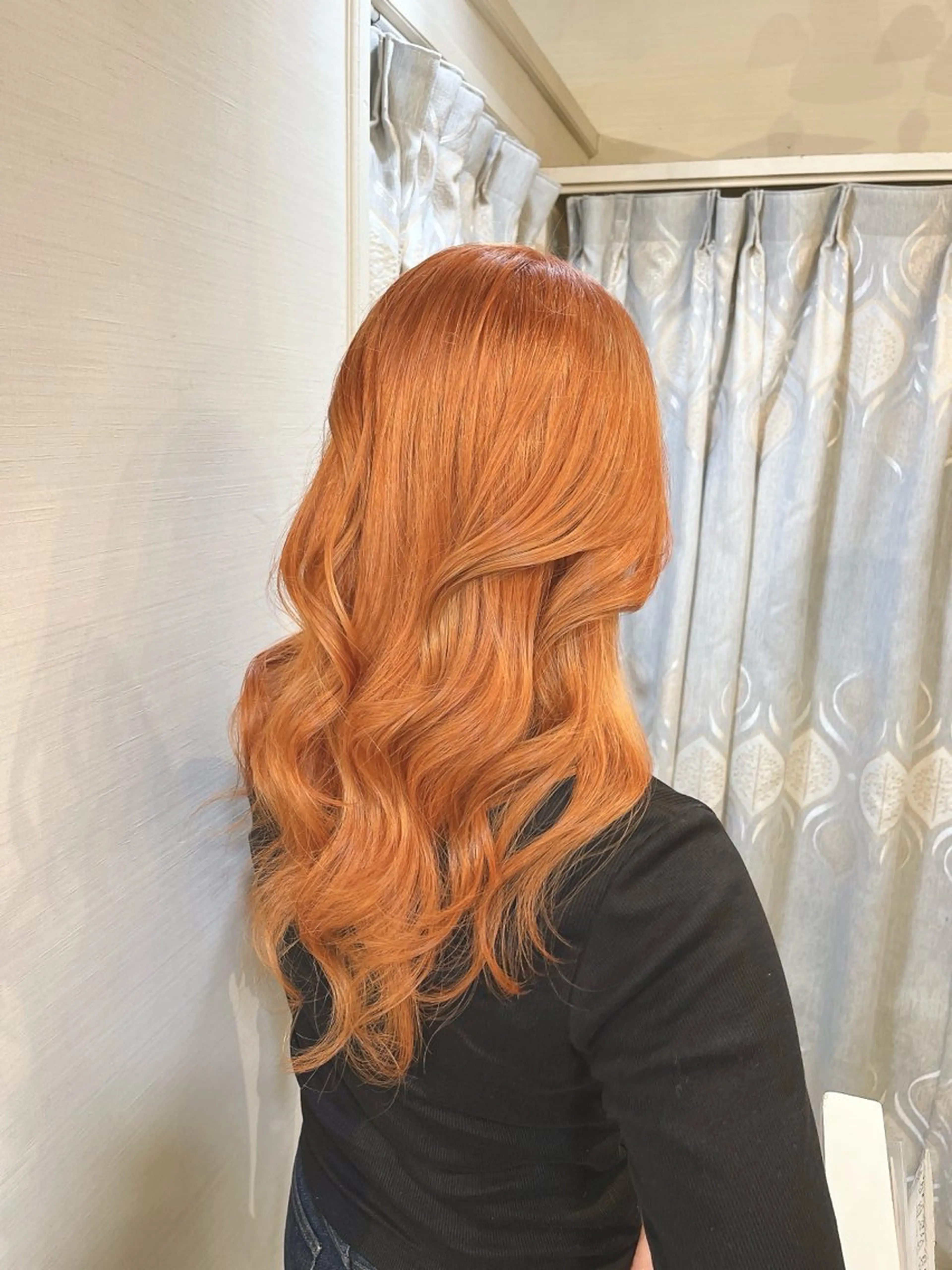 ロング カラー ベージュカラー ブリーチ オレンジ オレンジベージュ ヘアカラー カラー特化美容師 なかもと たつひろのヘアスタイル