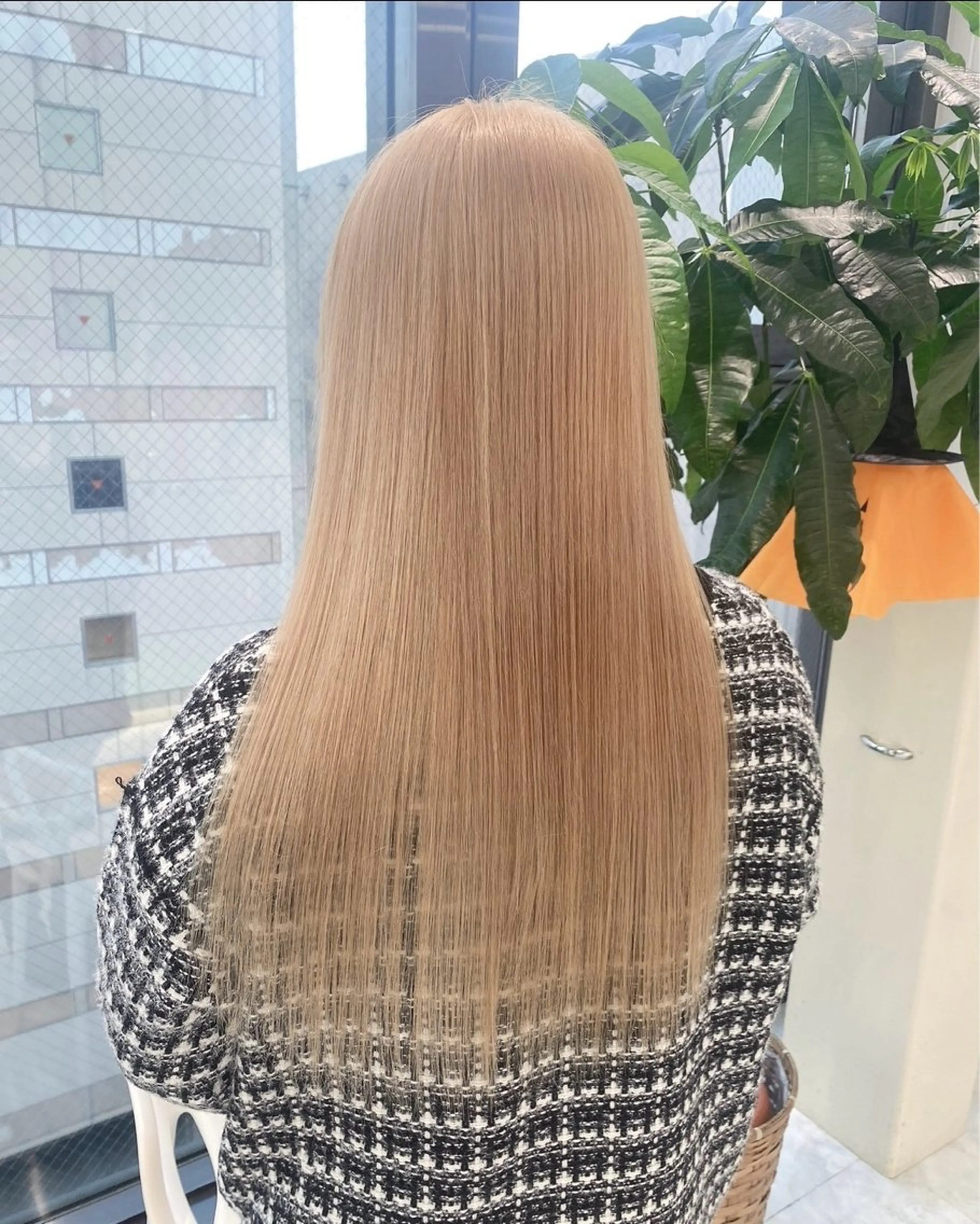 ロング カラー ベージュカラー ミルクティーベージュ ヘアカラー ヘッドスパ ヘアセット ♡ブリーチカラー♡ Mirioのヘアスタイル