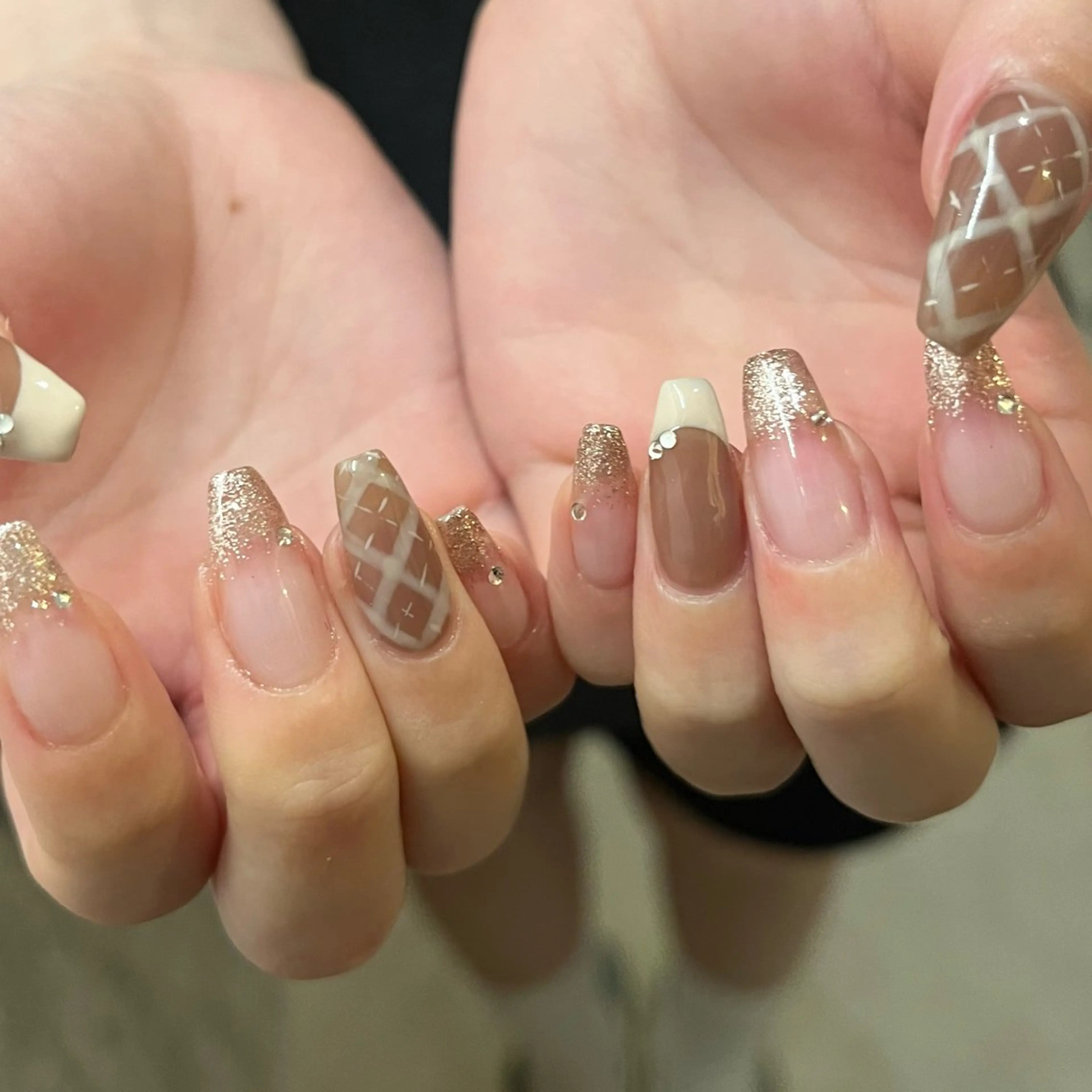 【オフ込み✨】4本アート🎨（10本中）アートは持ち込み🎀💅の写真