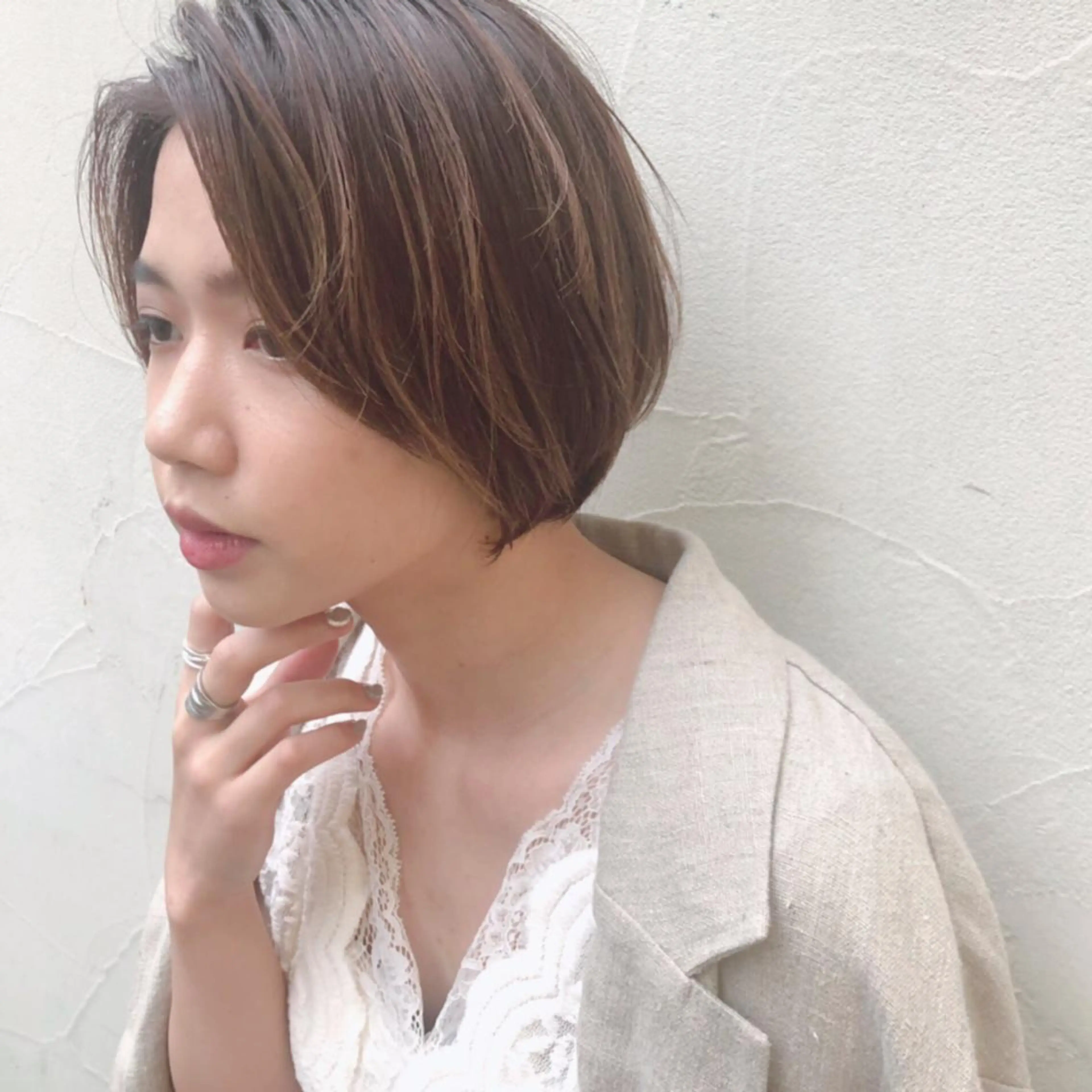 ショート カラー 前下がりボブ ショートボブ ハンサムショート ボブ くせ毛 レイヤー/韓国/ 顔周り/しんやのヘアスタイル