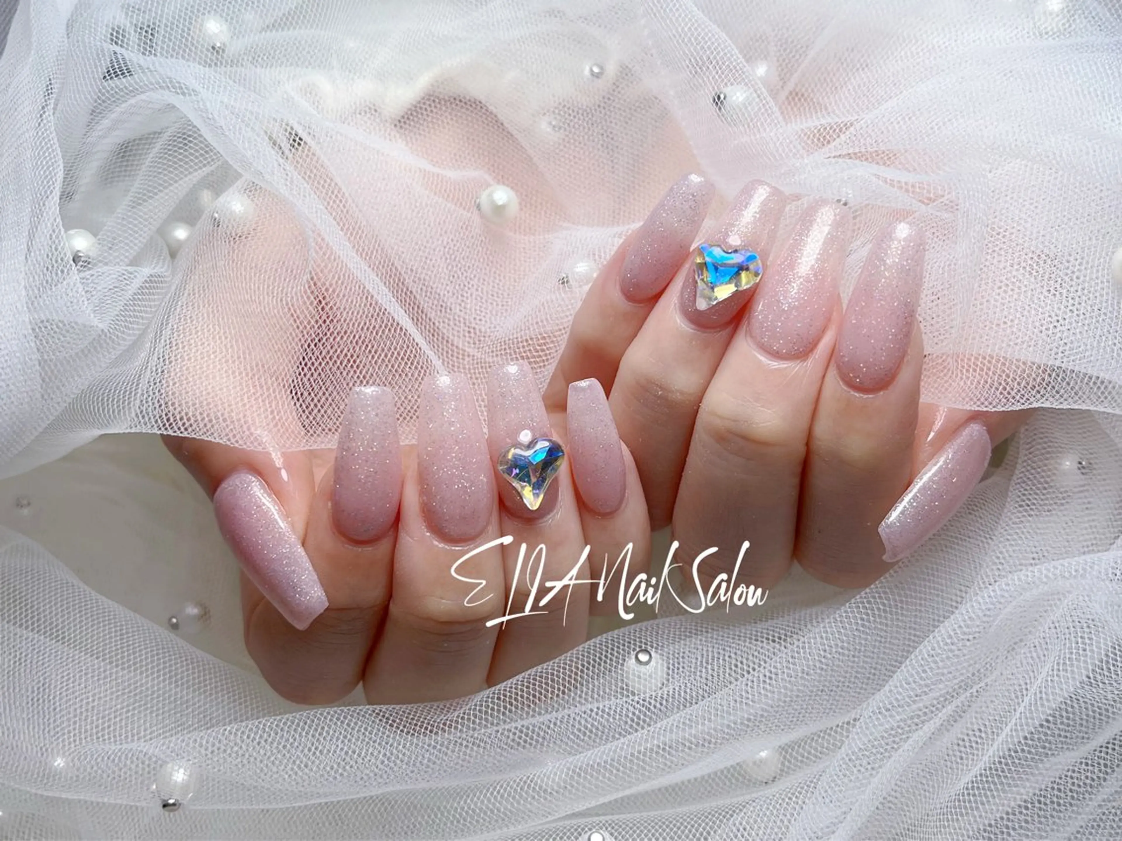 ミディアム ハンドネイル ELIA【エリア】 nailsalonのネイルデザイン