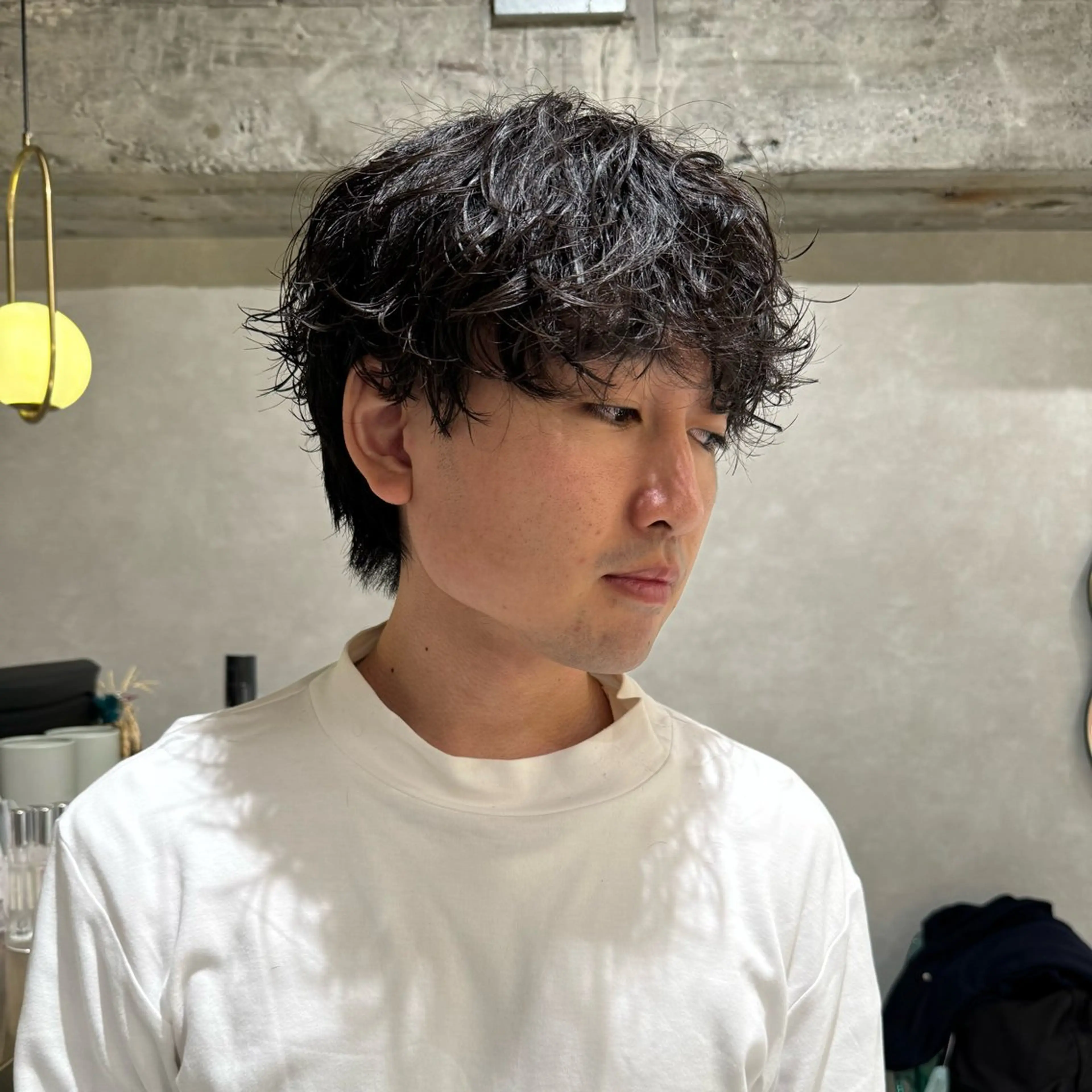 パーマ メンズ カット パーマ 新宿 韓国 シャドウパーマ 志龍のヘアスタイル
