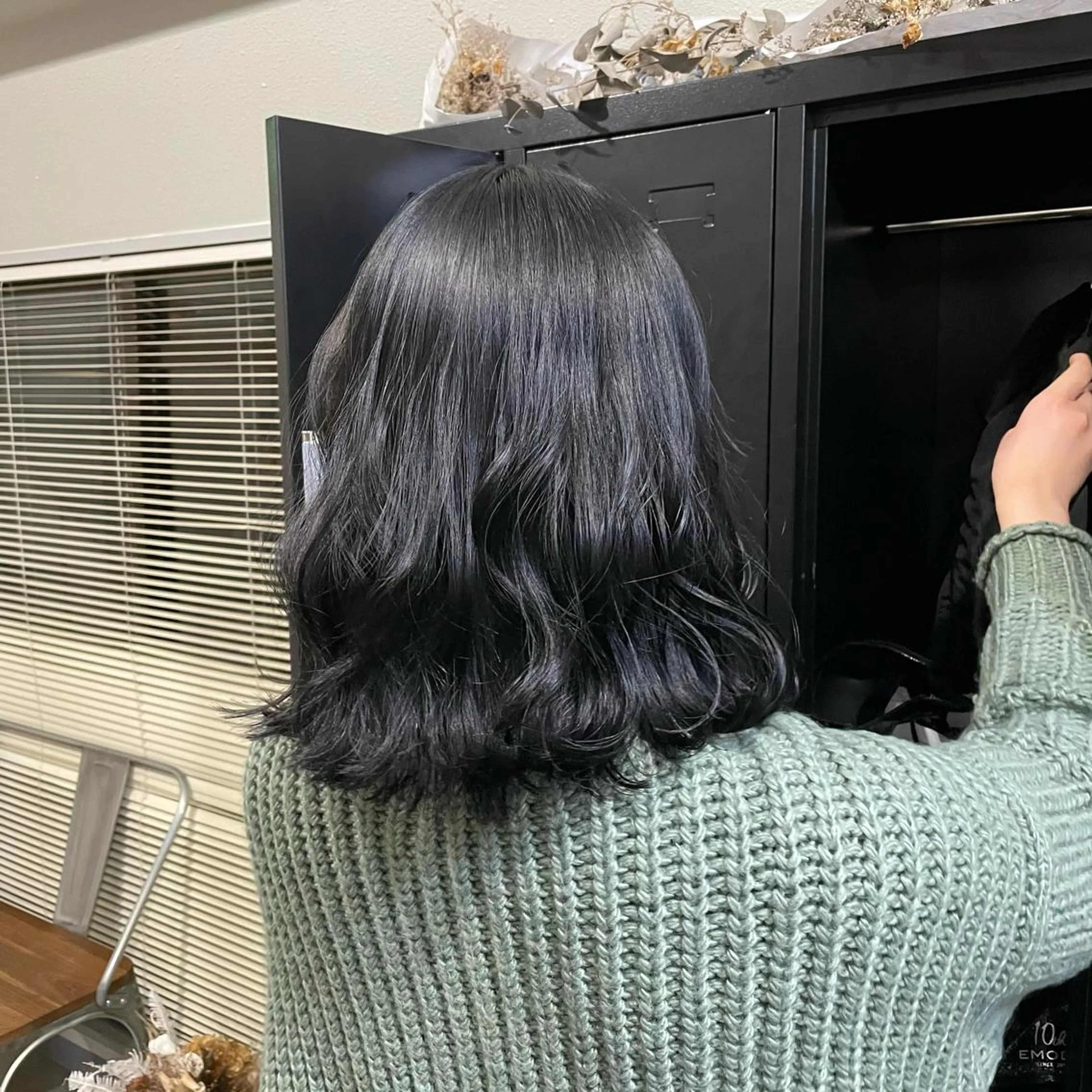 ミディアム カラー パーマ ヘアアレンジ メンズ キッズ ネイル マツエク・マツパ メンズブリーチ メンズインナーカラー メンズ韓国風 ブリーチ ケアブリーチ ヘアカラー トリートメント ヘアセット 韓国ボブ/髪質改善 ニュアンス特化RYOのヘアスタイル