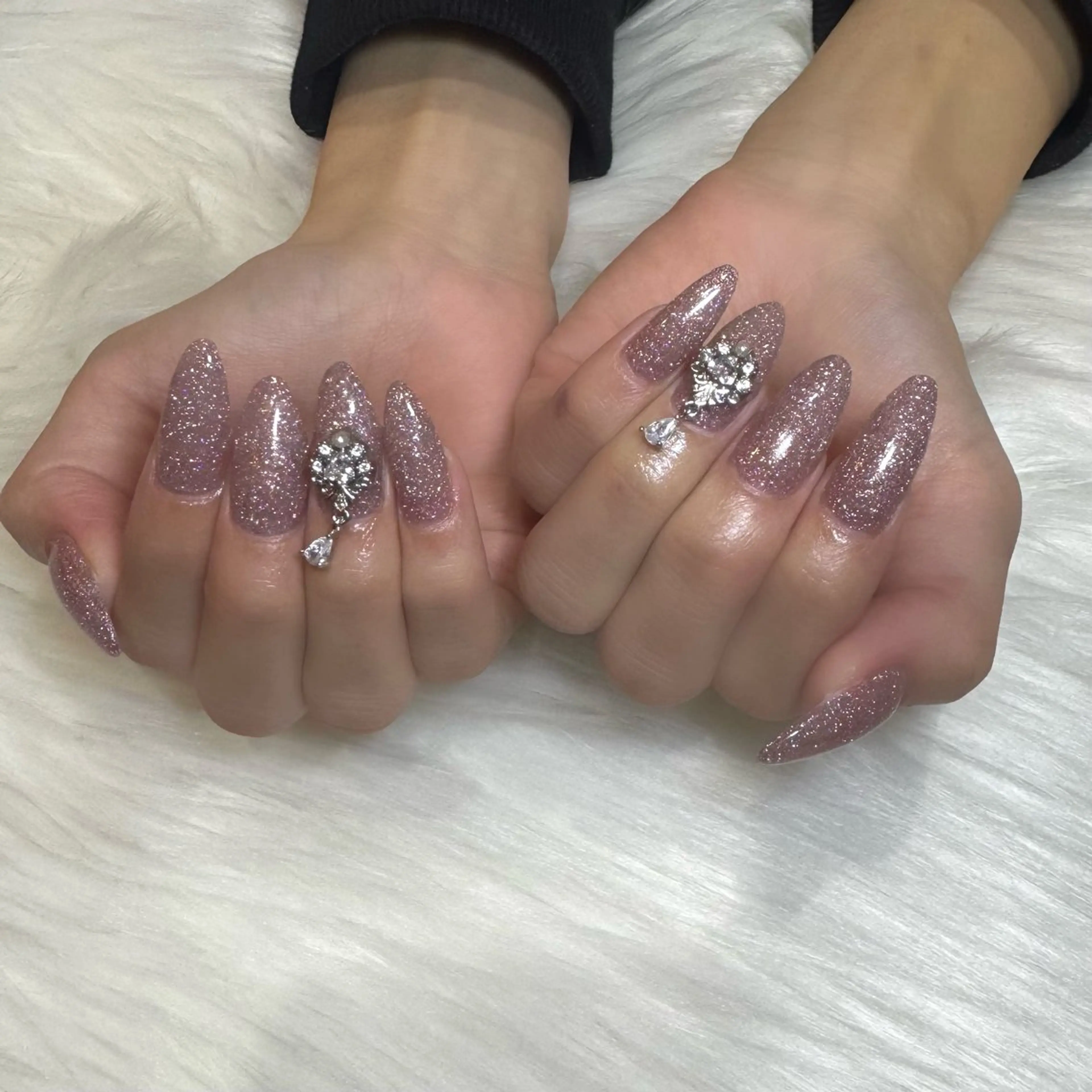 ネイル ハンドネイル Tiara♛ティアラ 山口くるみのネイルデザイン