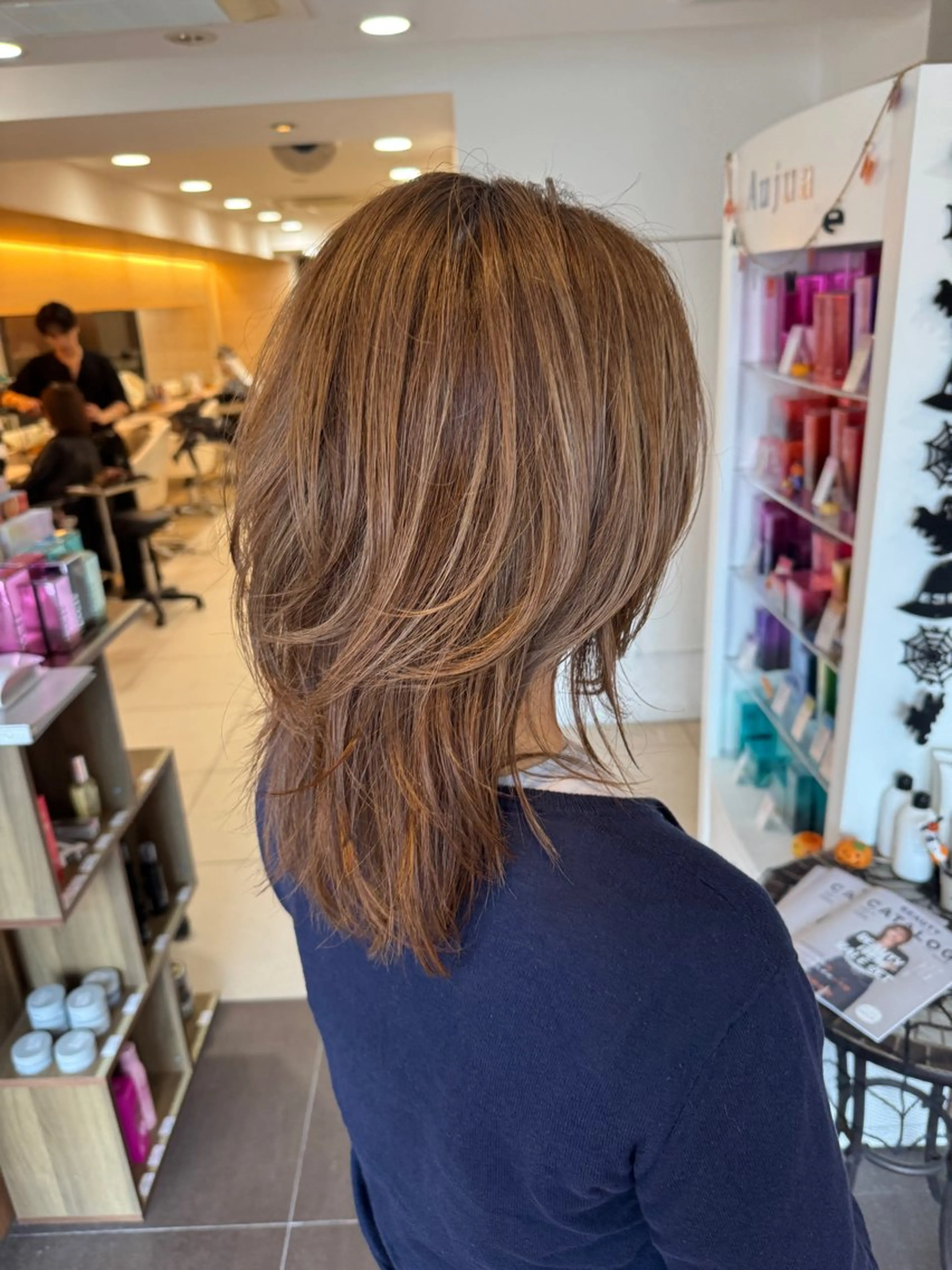 セミロング 💎髪質改善💎艶髪 💎ブリーチ💎津村のヘアスタイル