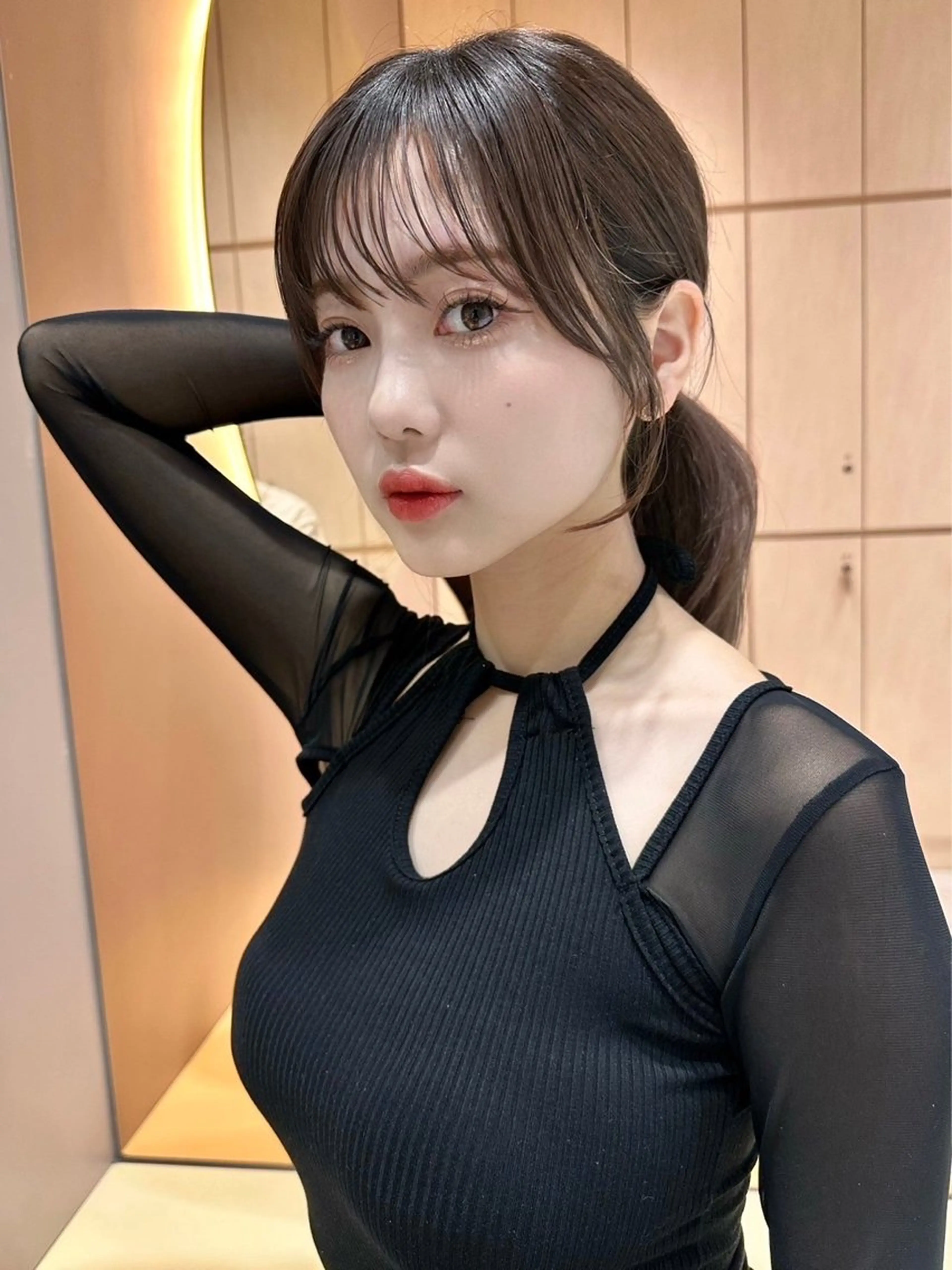 ロング カラー ヘアアレンジ 透明感カラー グレージュ オリーブグレージュ オリーブグレー くびれヘア カット ヘアカラー ささき すずねのヘアスタイル