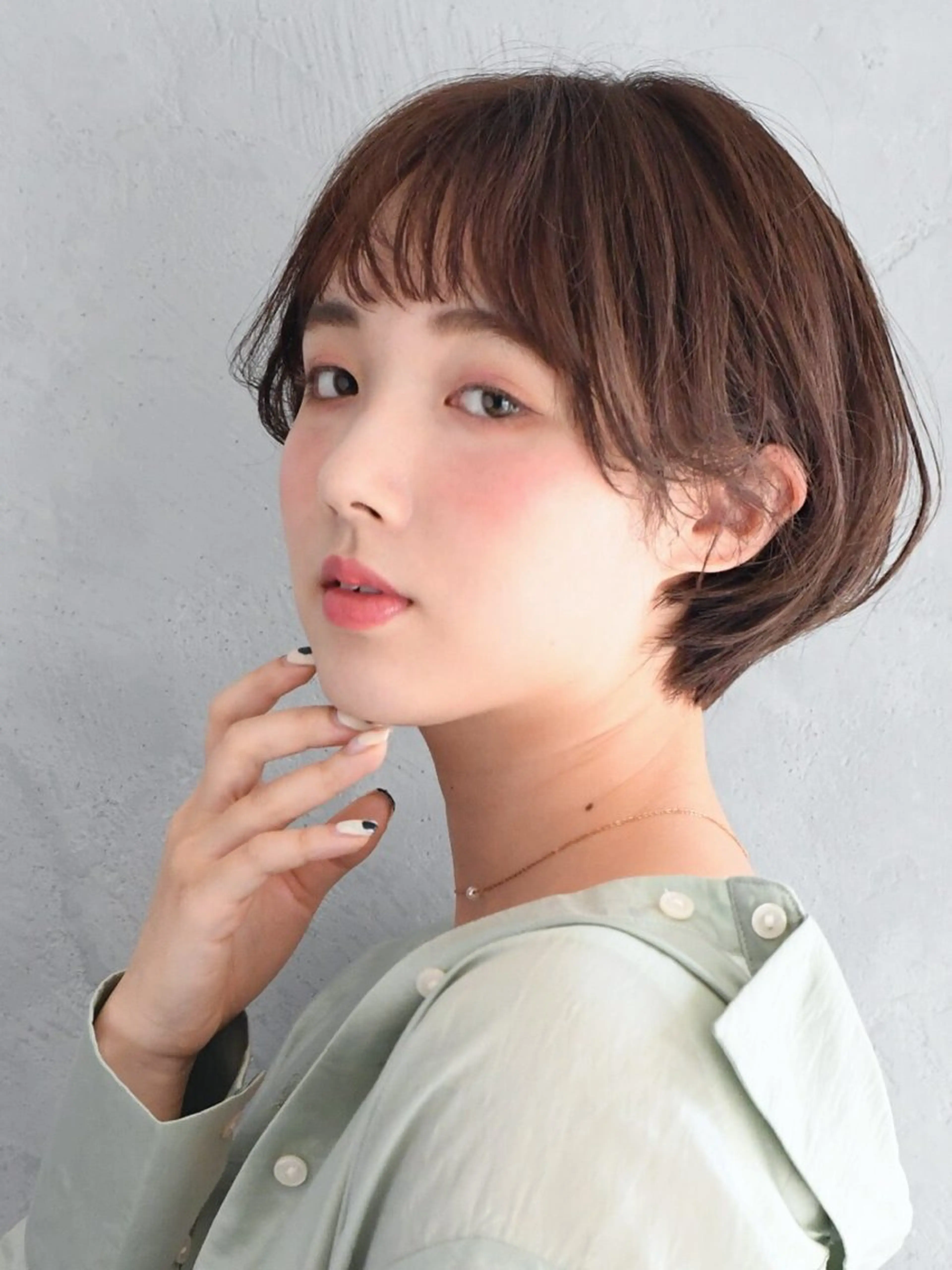 ショート カラー 丸みショート ボブ ショートヘア 小顔カット 縮毛矯正 越谷の 髪質改善師✨のヘアスタイル