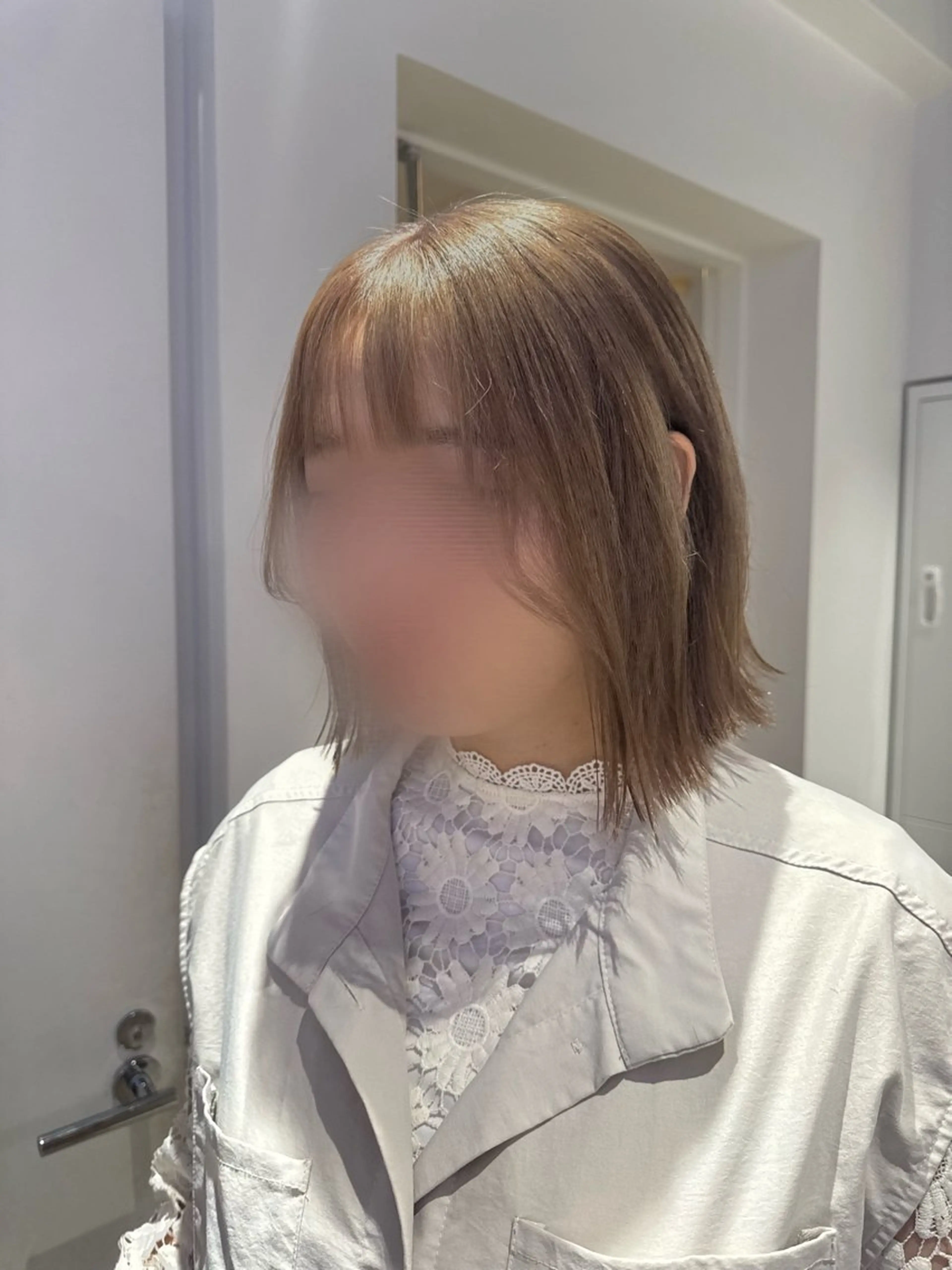 カラー ベージュカラー ヘアカラー icon所属・Ami/透明感カラー /ボブ/レイヤーのヘアスタイル