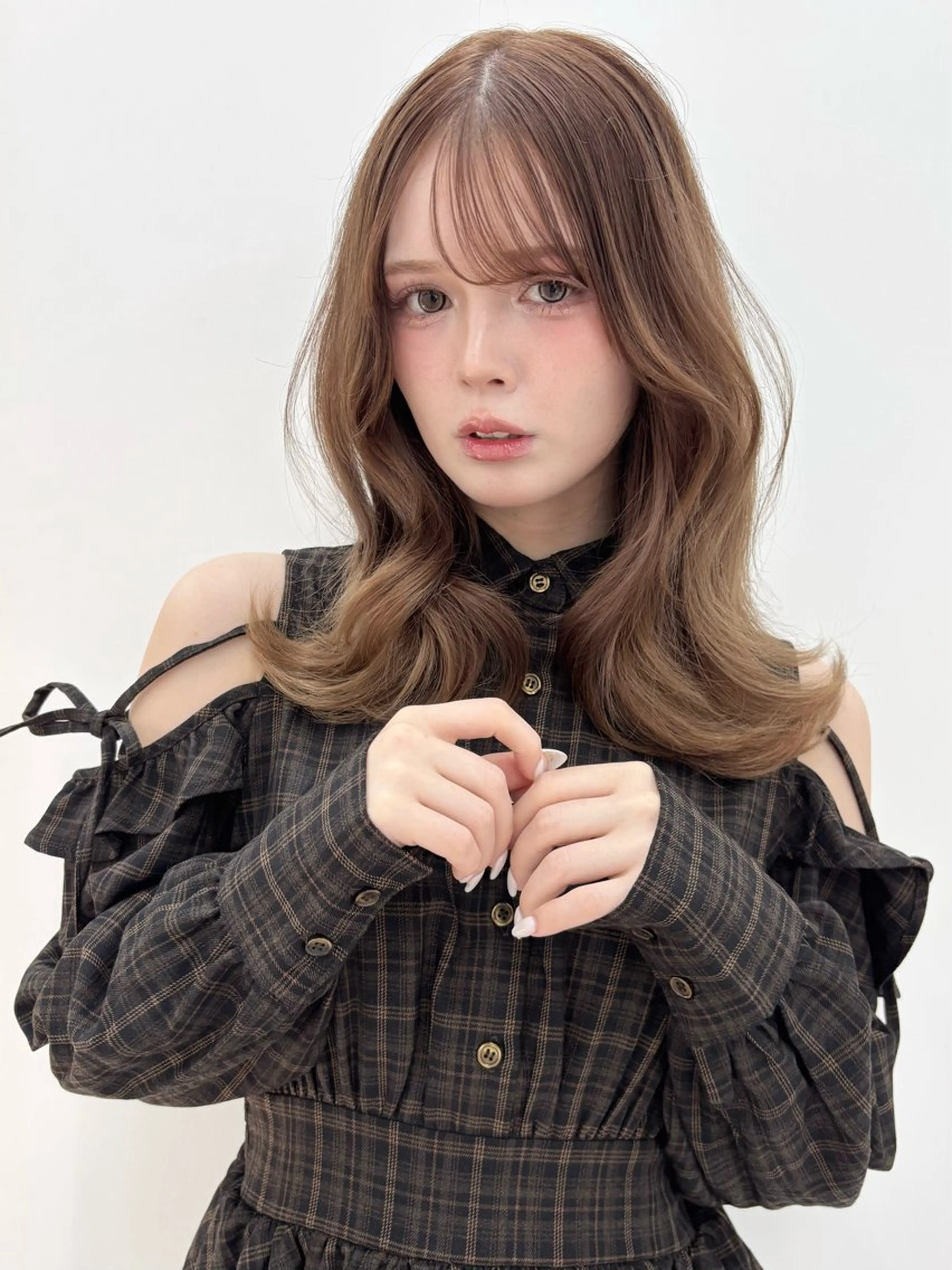 ミディアム カラー ブラウンカラー イルミナカラー ミルクティーブラウン カット ヘアカラー トリートメント 盛れる顔周り×ピンク Risa🎀のヘアスタイル