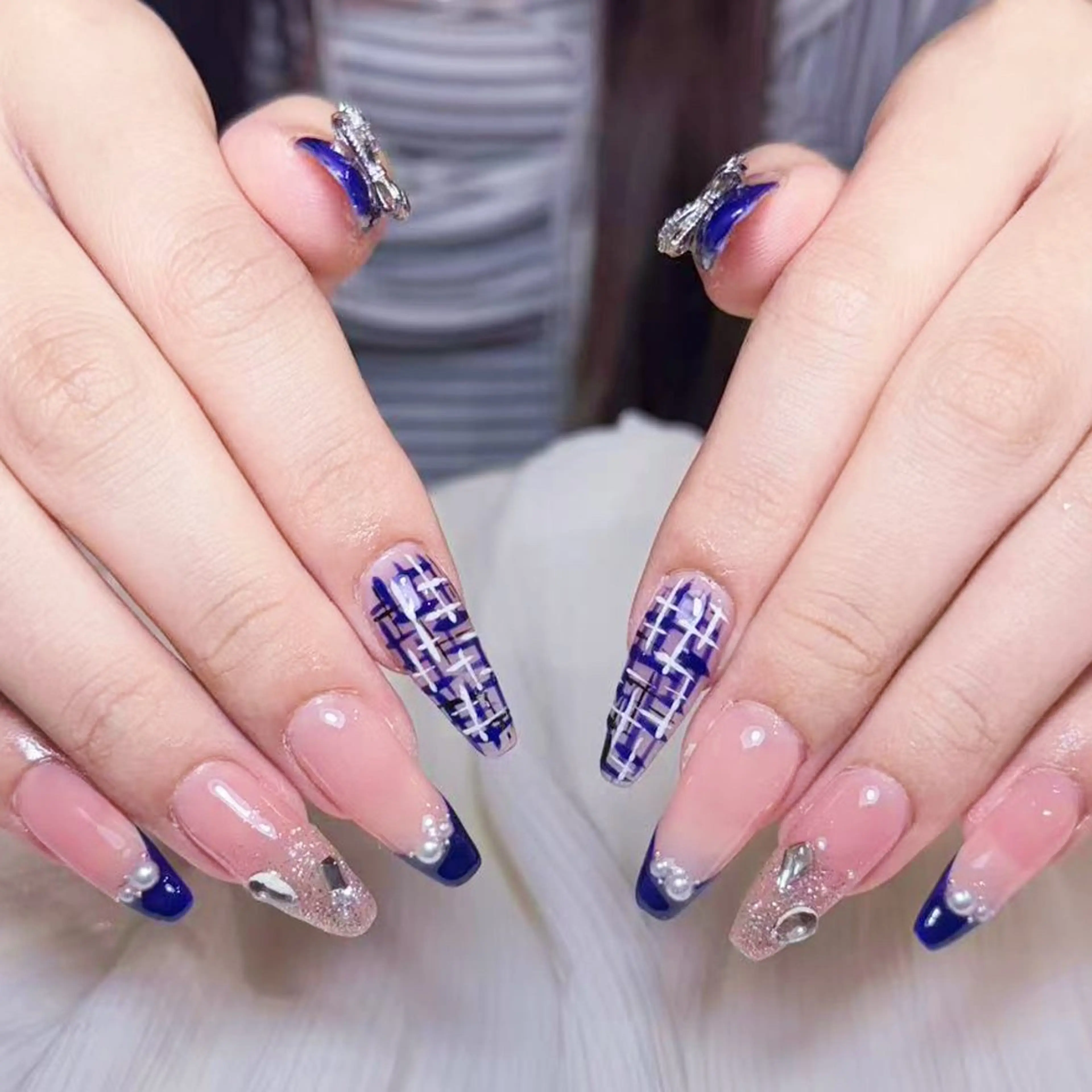 ネイル ハンドネイル DIAMOND Nail🥇のネイルデザイン