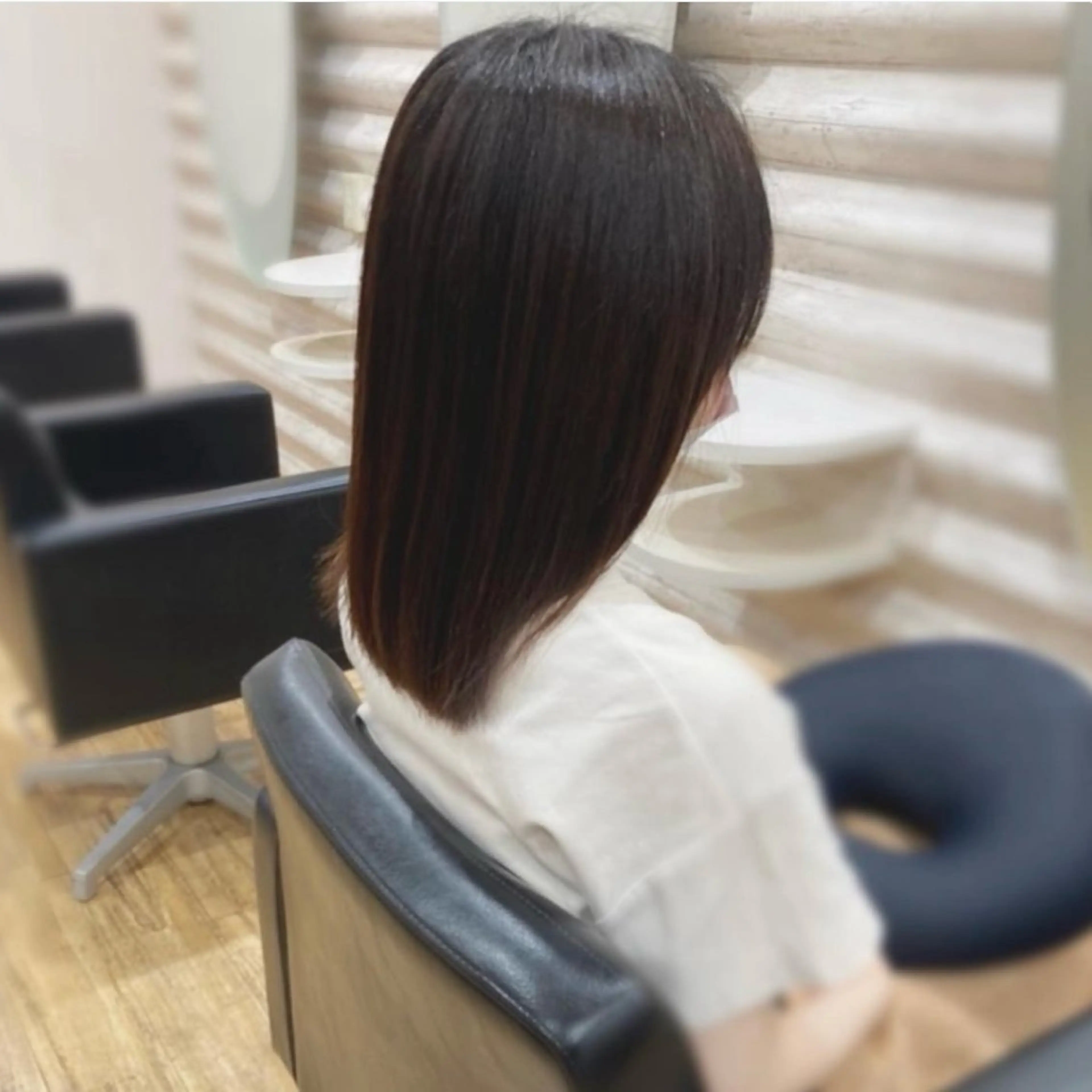 セミロング カラー 髪質改善 トリートメント カラーダメージが艶々 『ケア特化店』KONのヘアスタイル