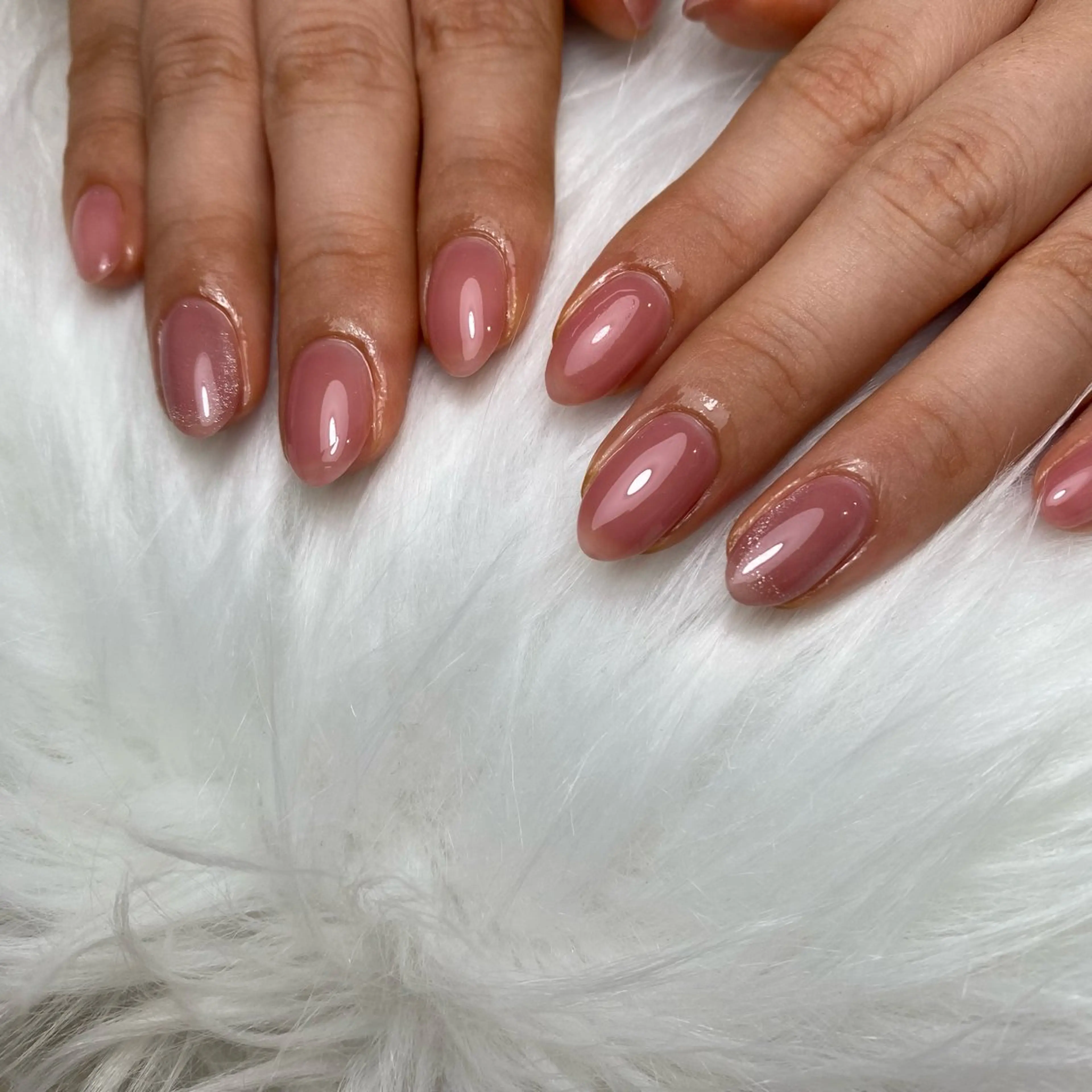 ネイル マグネットネイル ワンカラーネイル ピンク ハンドネイル a... nailのネイルデザイン