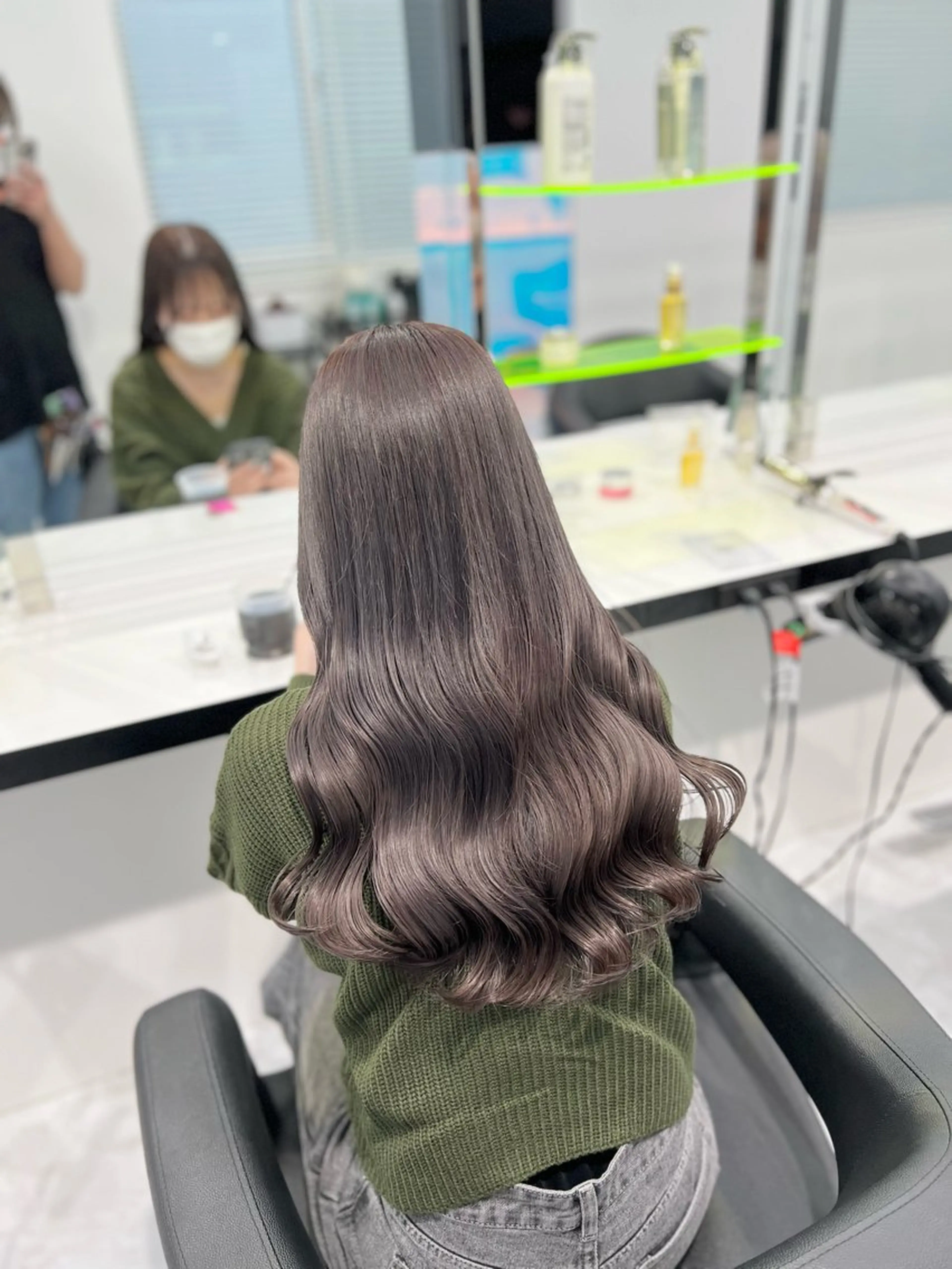 ミディアム カラー ベージュカラー ブリーチ ケアブリーチ ダブルカラー イヤリングカラー ヘアカラー トリートメント ヘアセット お客様満足No.1 🌈Neneのヘアスタイル