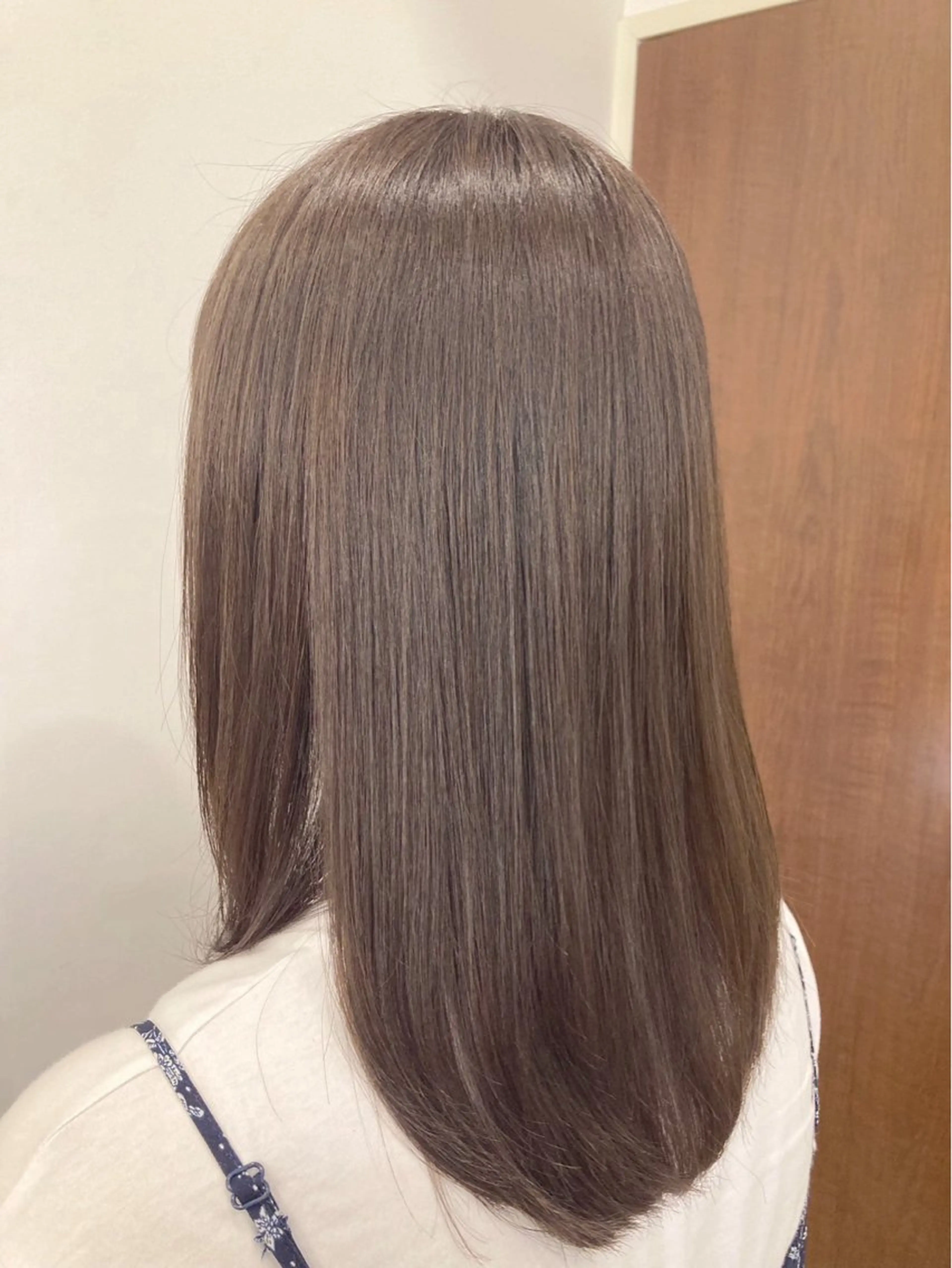 ロング 須原 華那子のヘアスタイル