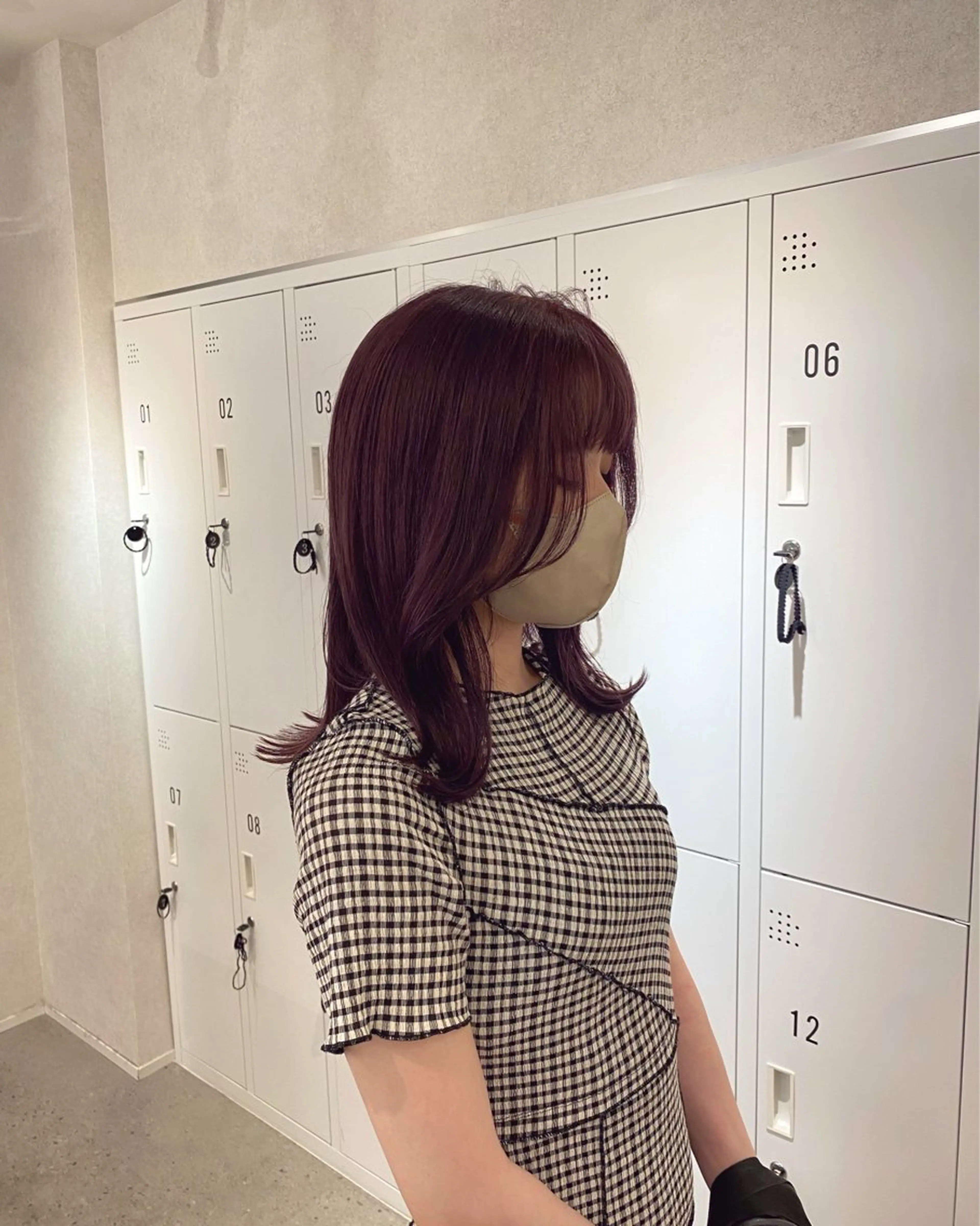 ミディアム カラー カット ヘアカラー トリートメント ネヅ カオルのヘアスタイル