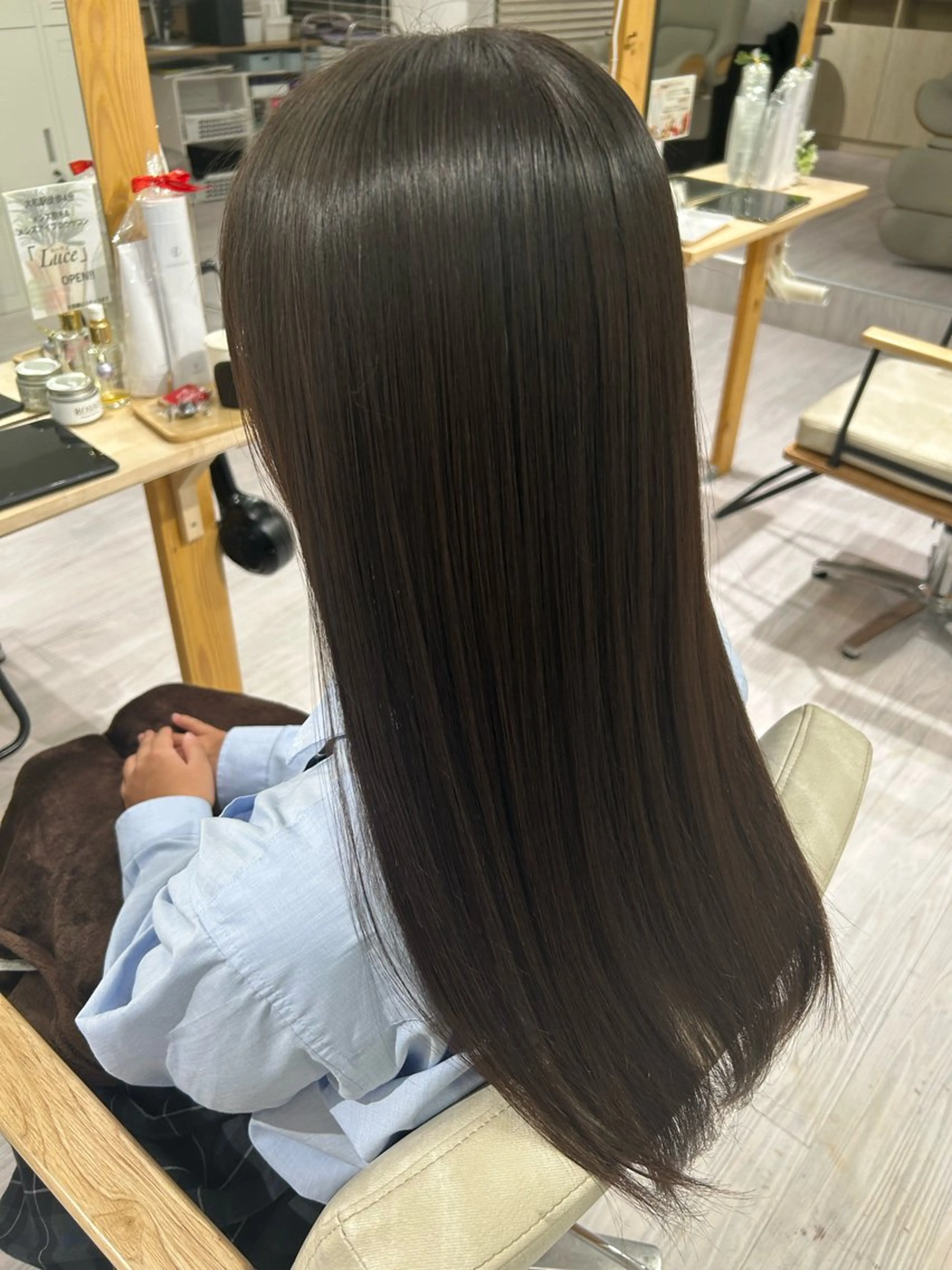ロング オリーブ・赤み消し 💚MAKOTO💚のヘアスタイル