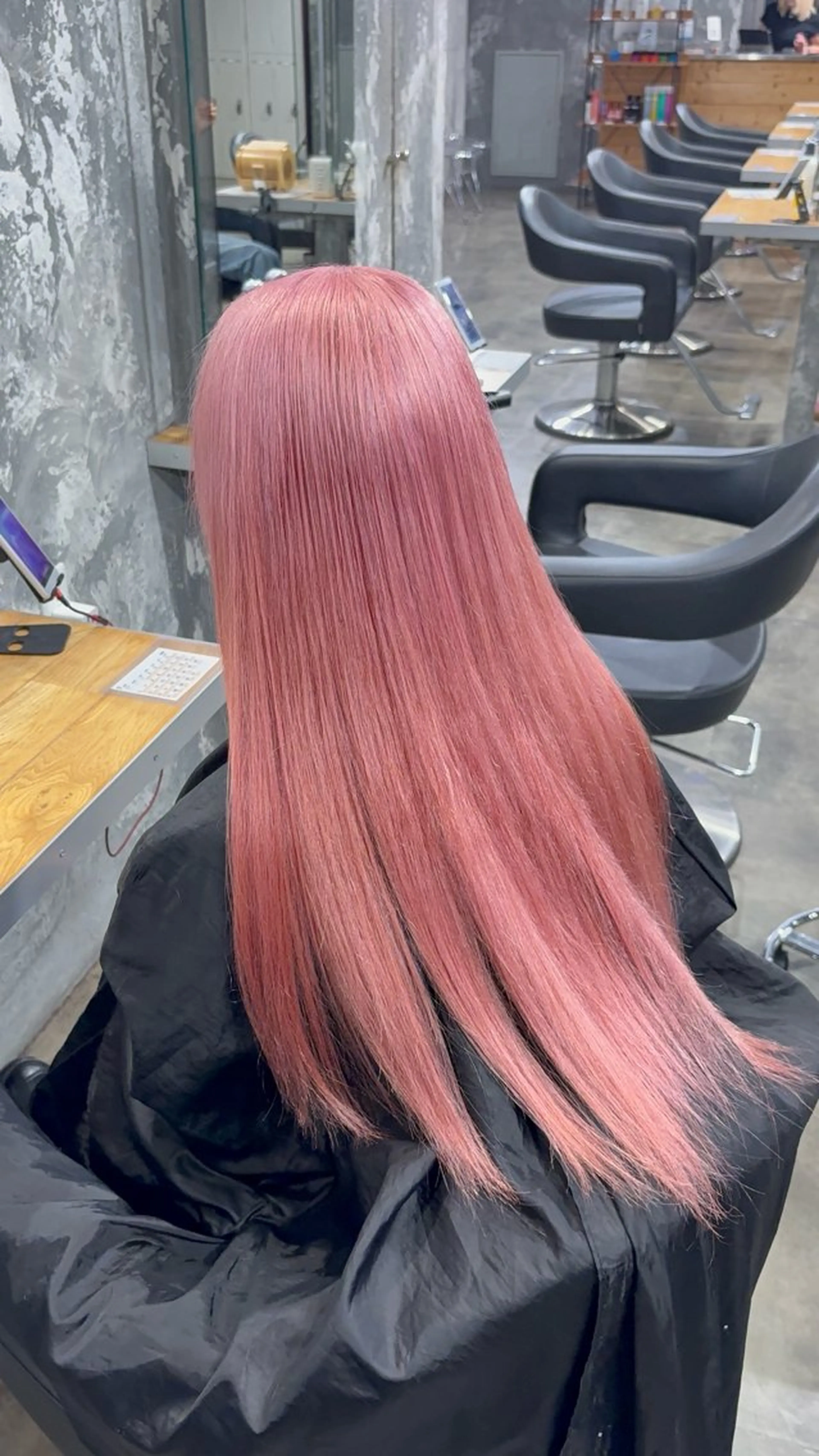 ロング カラー ヘアカラー ハイトーン特化美容師 🌈ケアブリーチのヘアスタイル