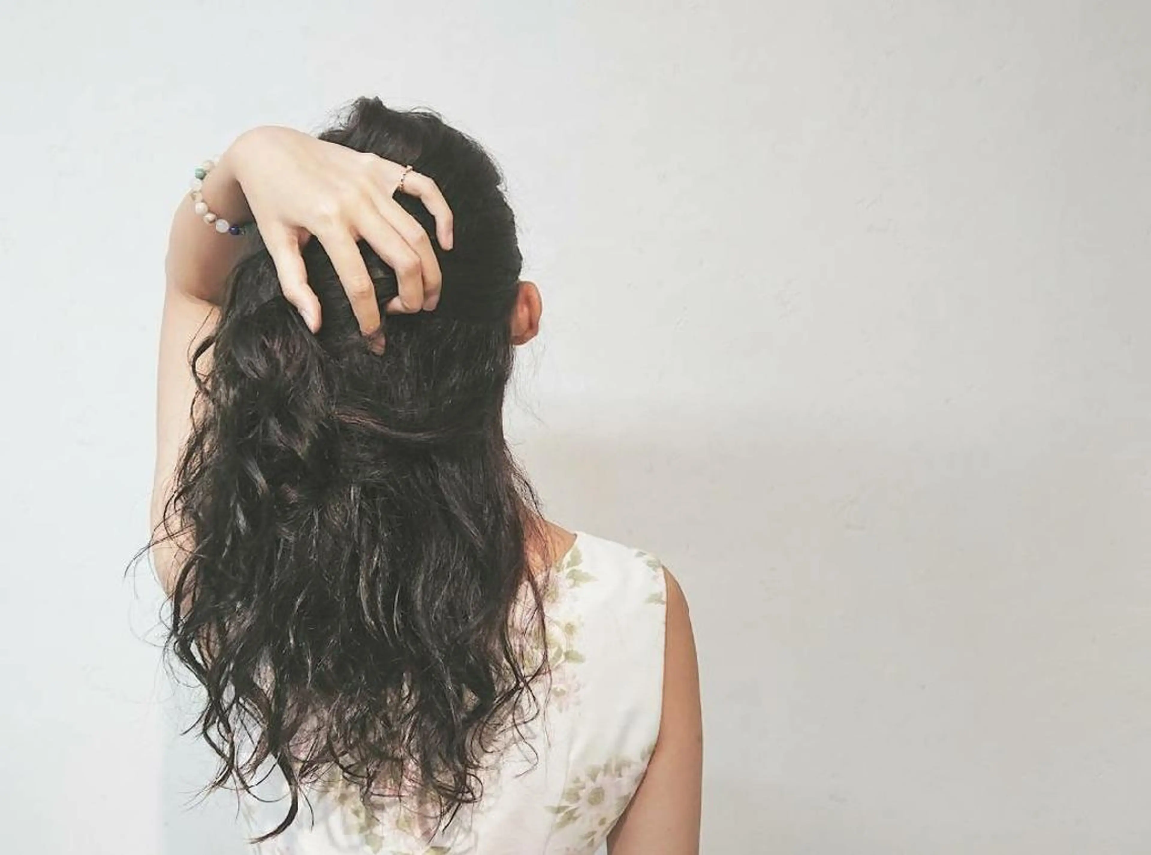 ロング カラー パーマ デジタルパーマ 透明感ハイライト◎ 伊藤夏海のヘアスタイル