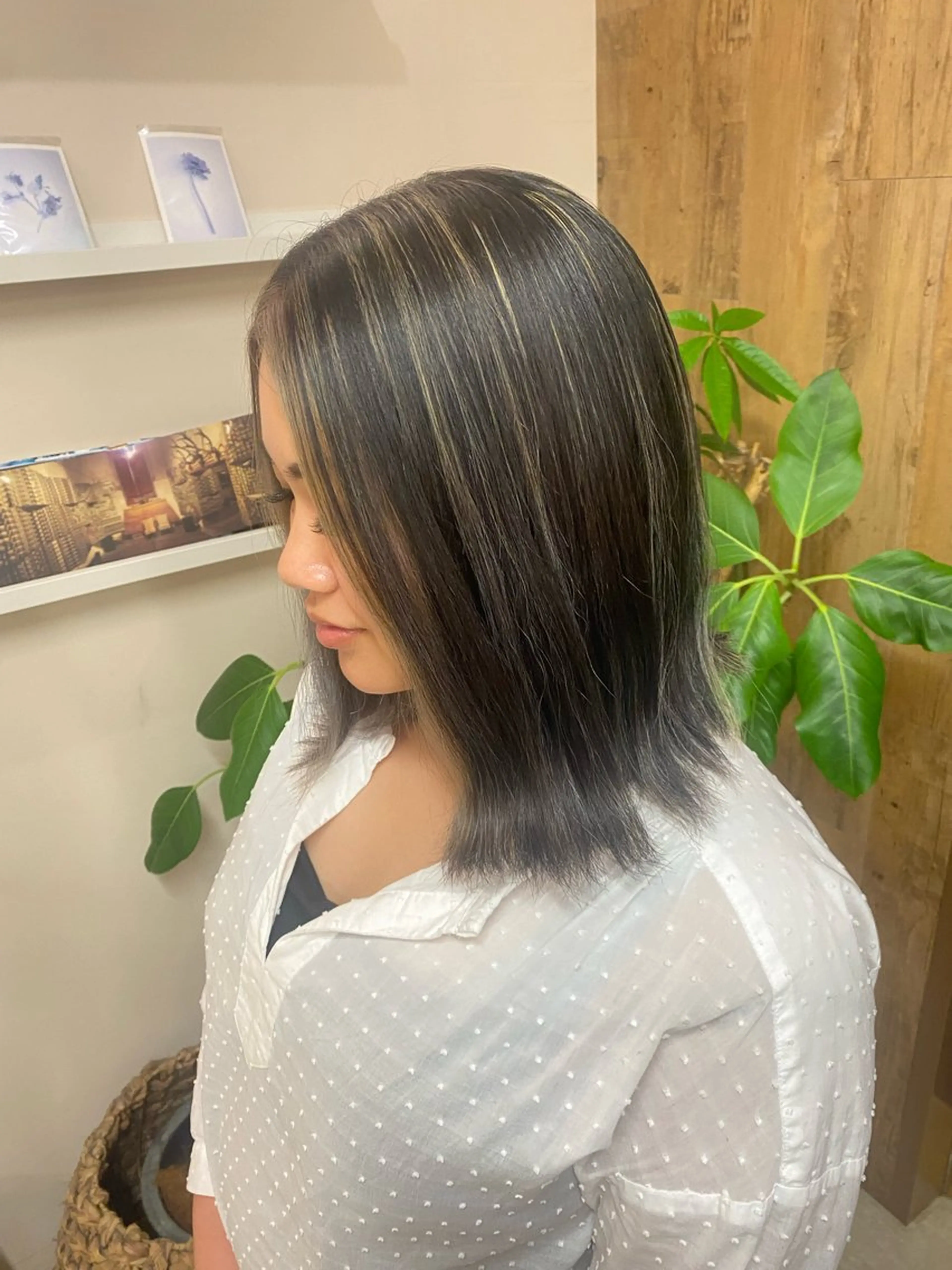 ミディアム カラー ヘアカラー 🩶 AIRA / 透明感カラー 🩶のヘアスタイル