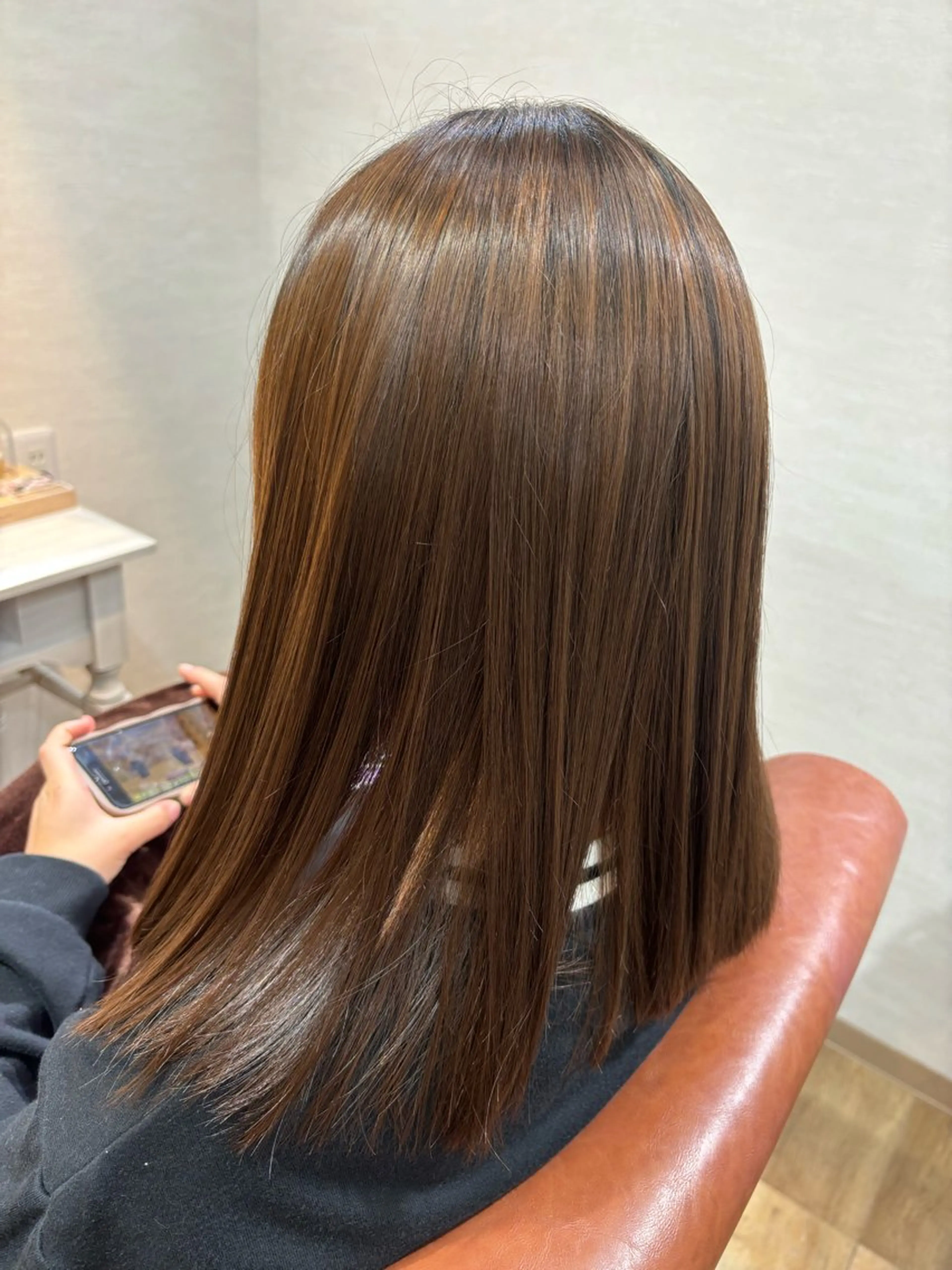ロング LEEK ［リーク］ 石原愛里のヘアスタイル