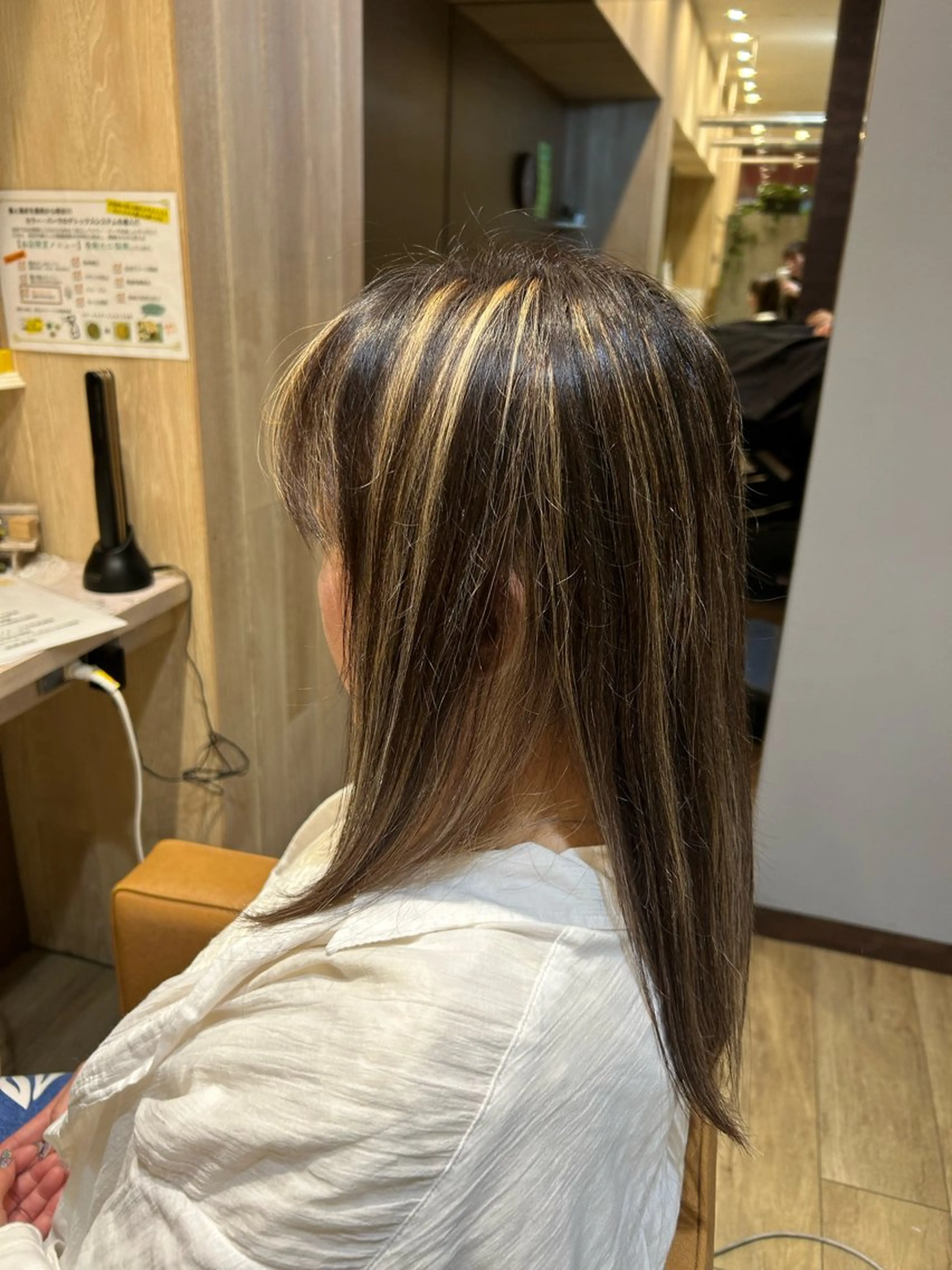 ロング カラー ハイライトカラー ハイライト hair＆make CIEL所属・武井 哉子のヘアスタイル