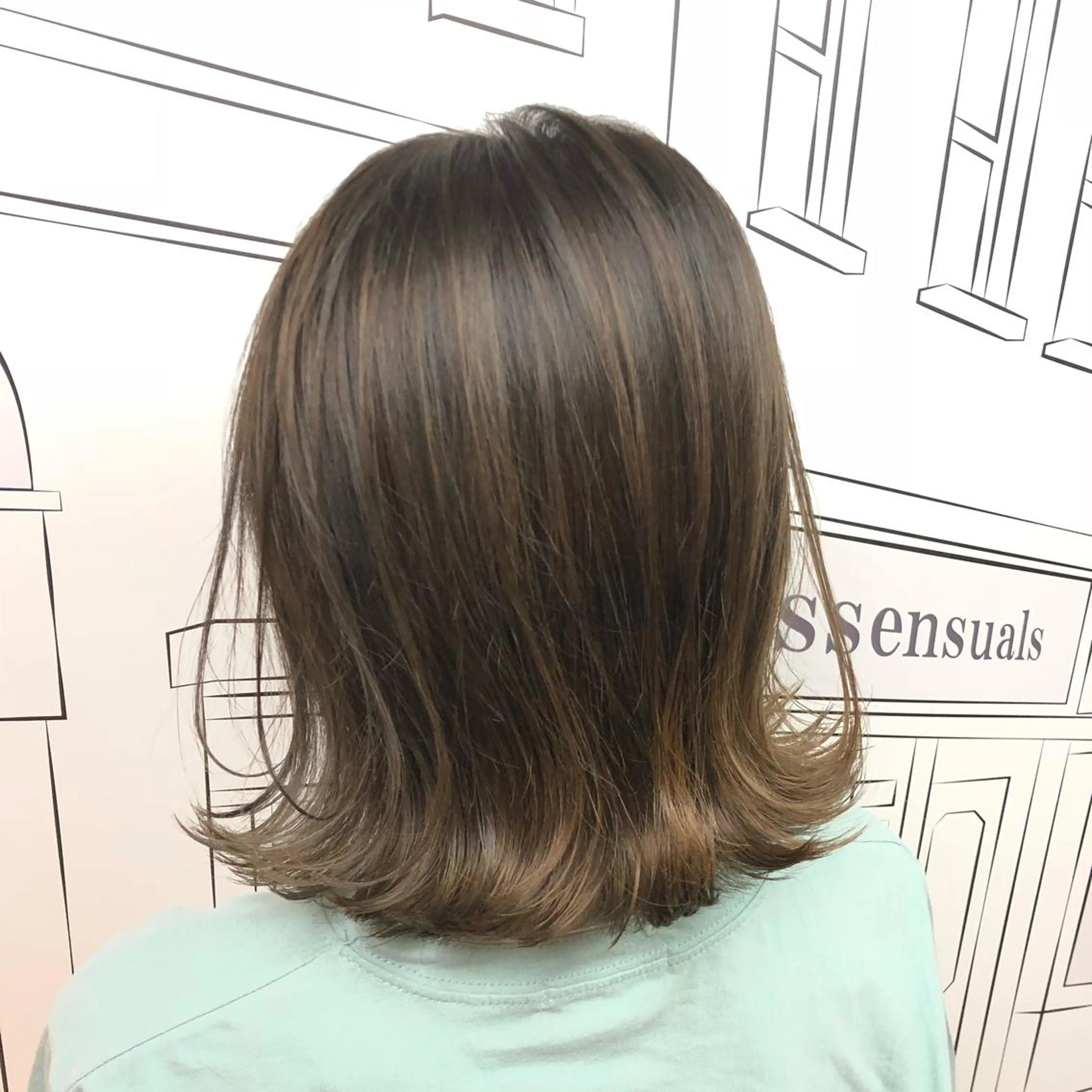 ミディアム カラー ボブ レイヤー⭐️カラー ⭐️平川雅史のヘアスタイル