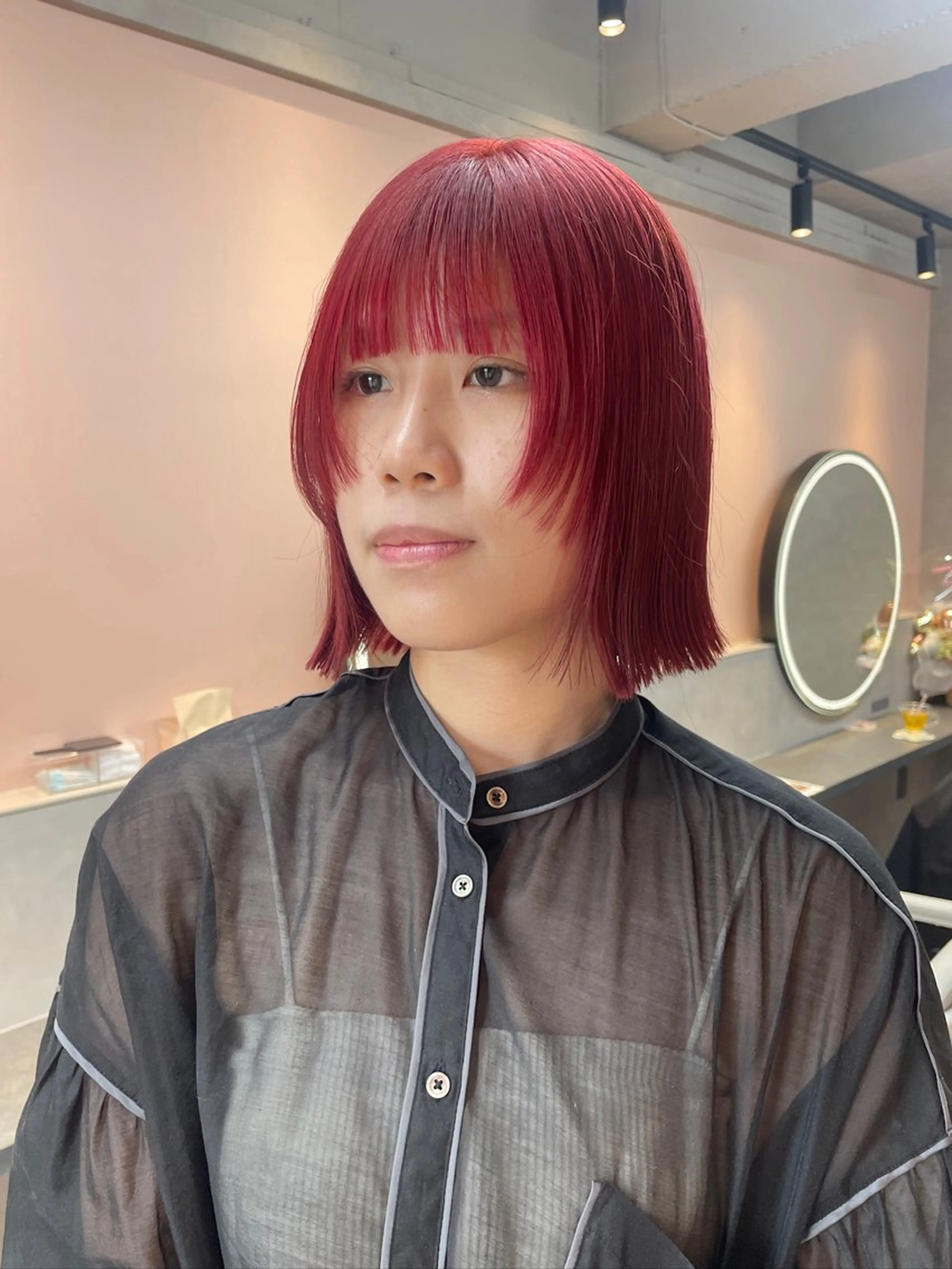 カラー Riri /ブリーチのヘアスタイル