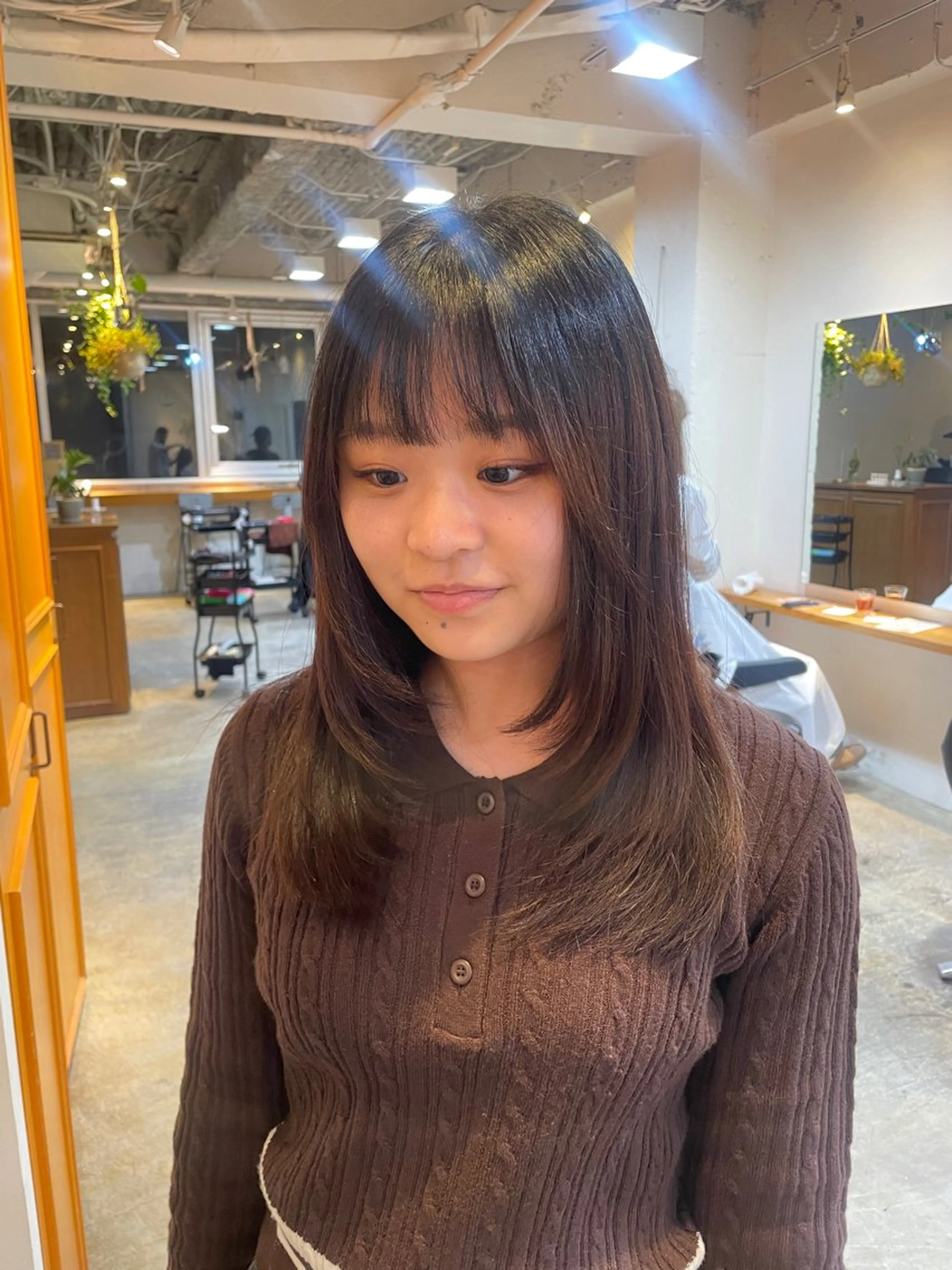 セミロング カラー RIN／韓国ヘア レイヤーカットのヘアスタイル