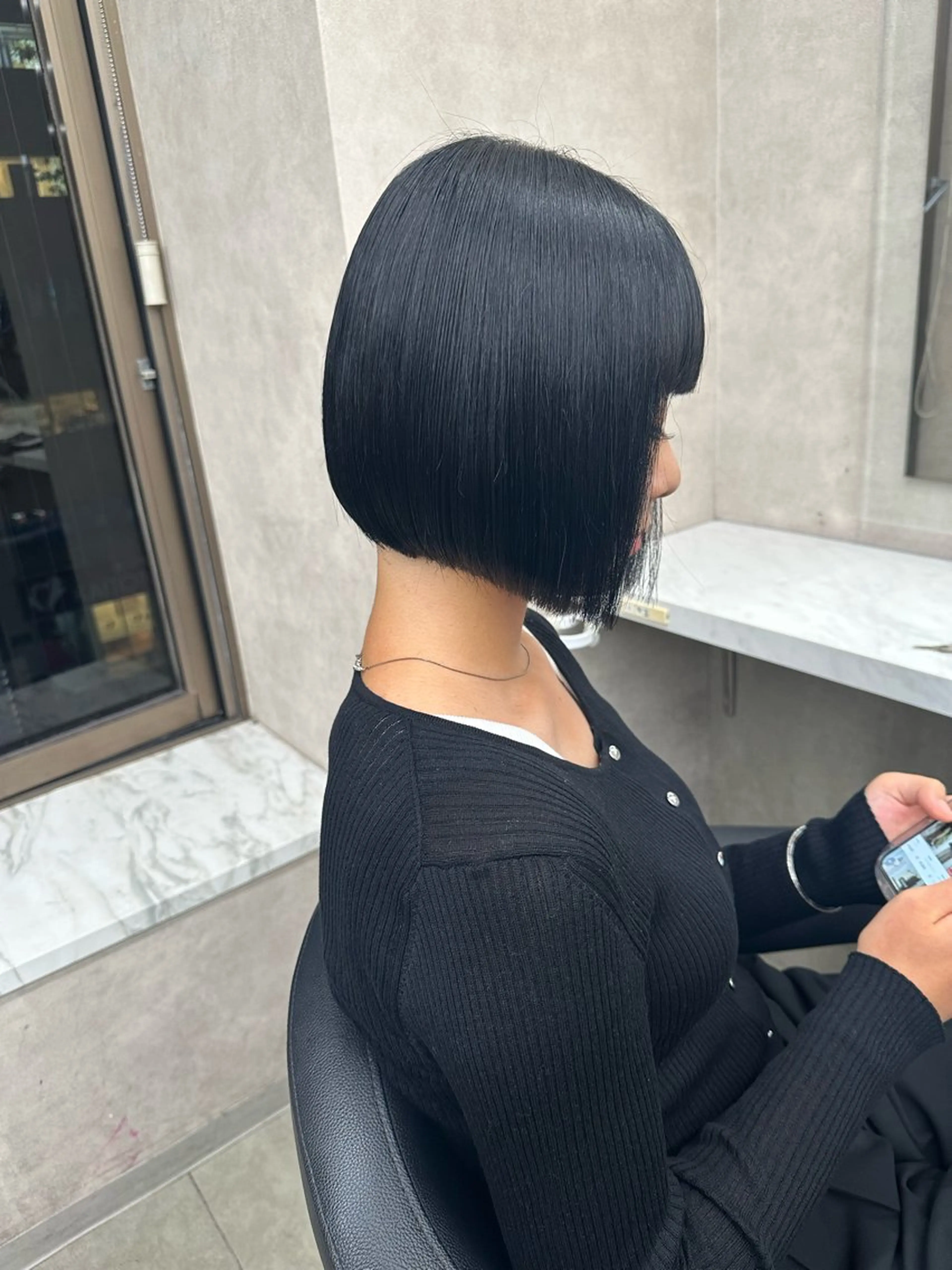 ショート カラー ベージュカラー 黒髪 ブリーチ ブルーカラー ブルーブラック 🪞ハイトーン🪞 🤍waka🤍のヘアスタイル
