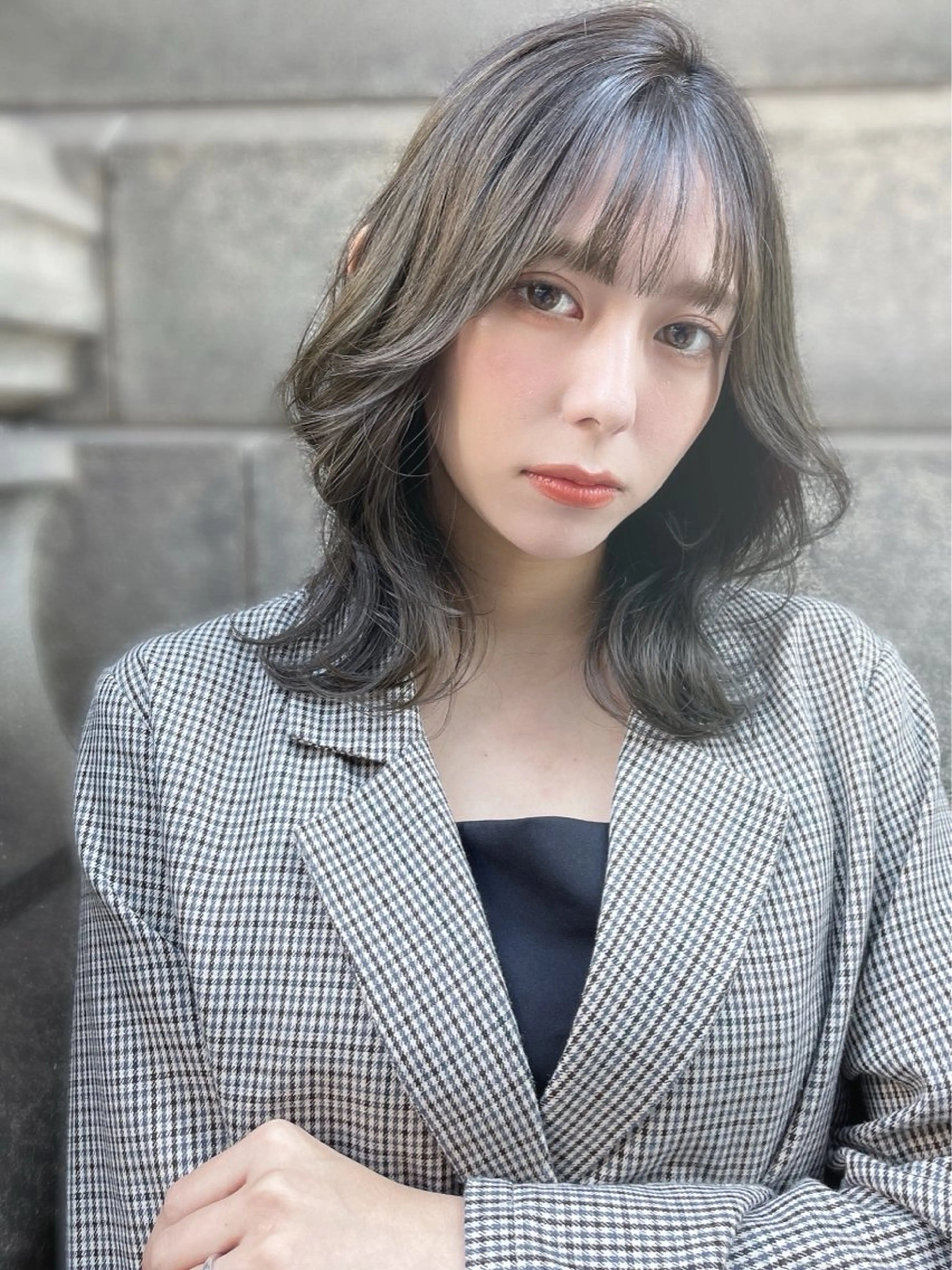 ミディアム La Bless 大阪梅田所属・梅田 ミディアム ショートYUKINOのヘアスタイル