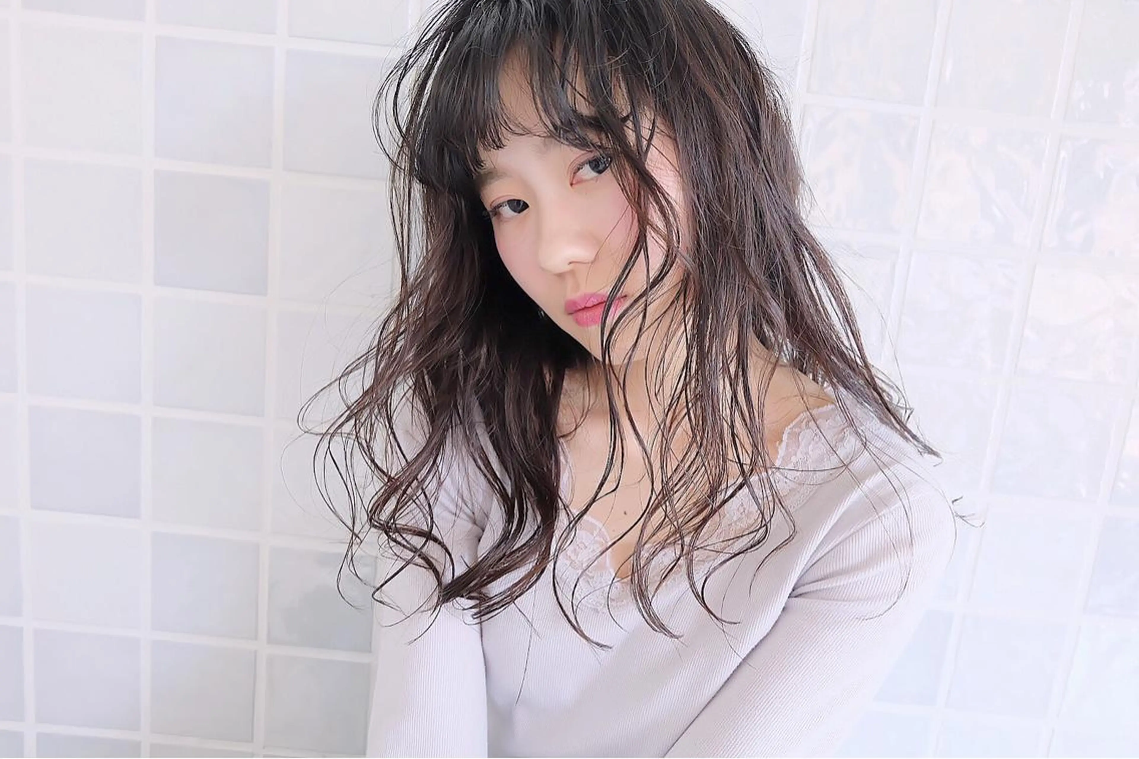 ロング カラー パーマ ヘアアレンジ レイヤー/ラベンダー オージュア/枝元唯のヘアスタイル