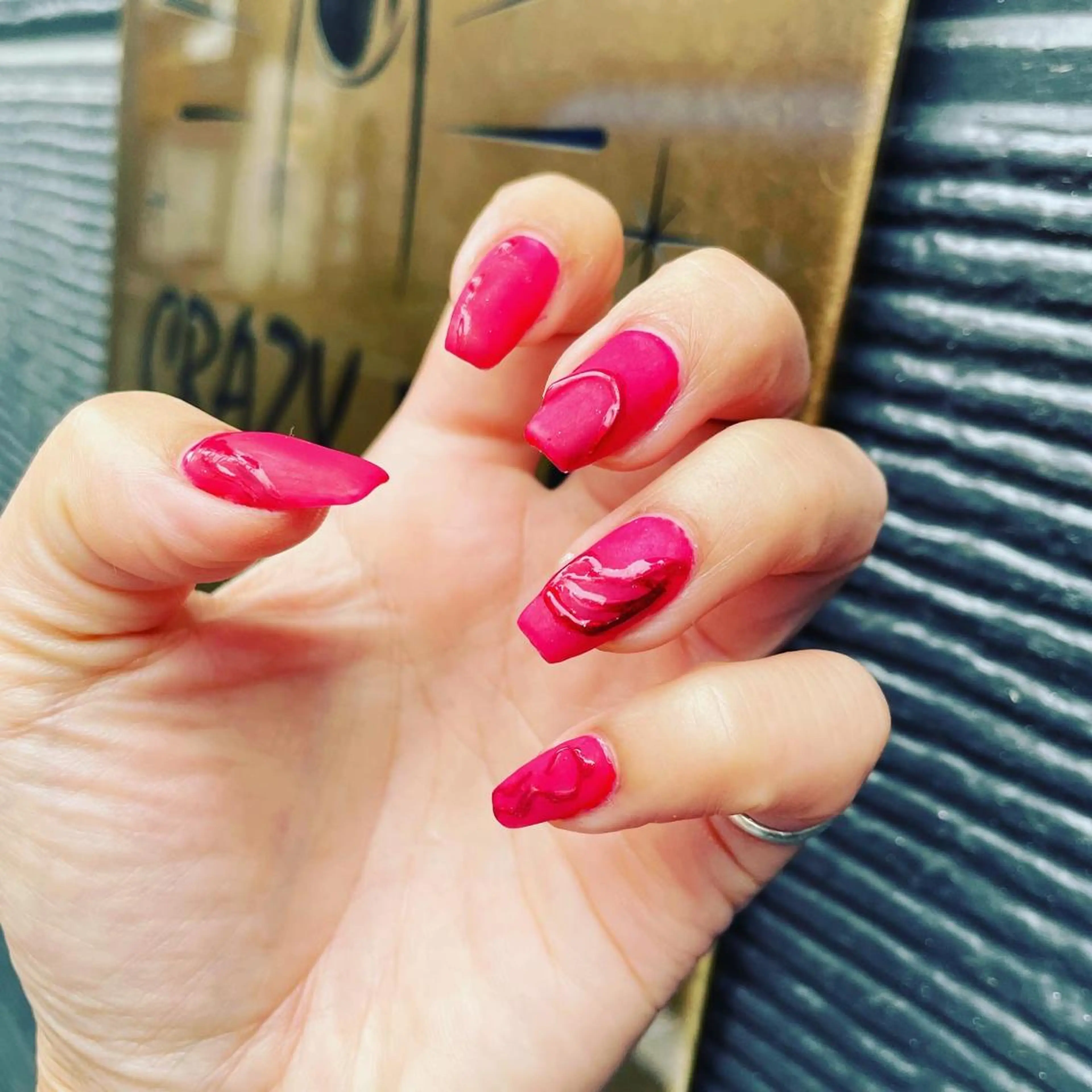 ネイル ハンドネイル CRAZY NAILのネイルデザイン