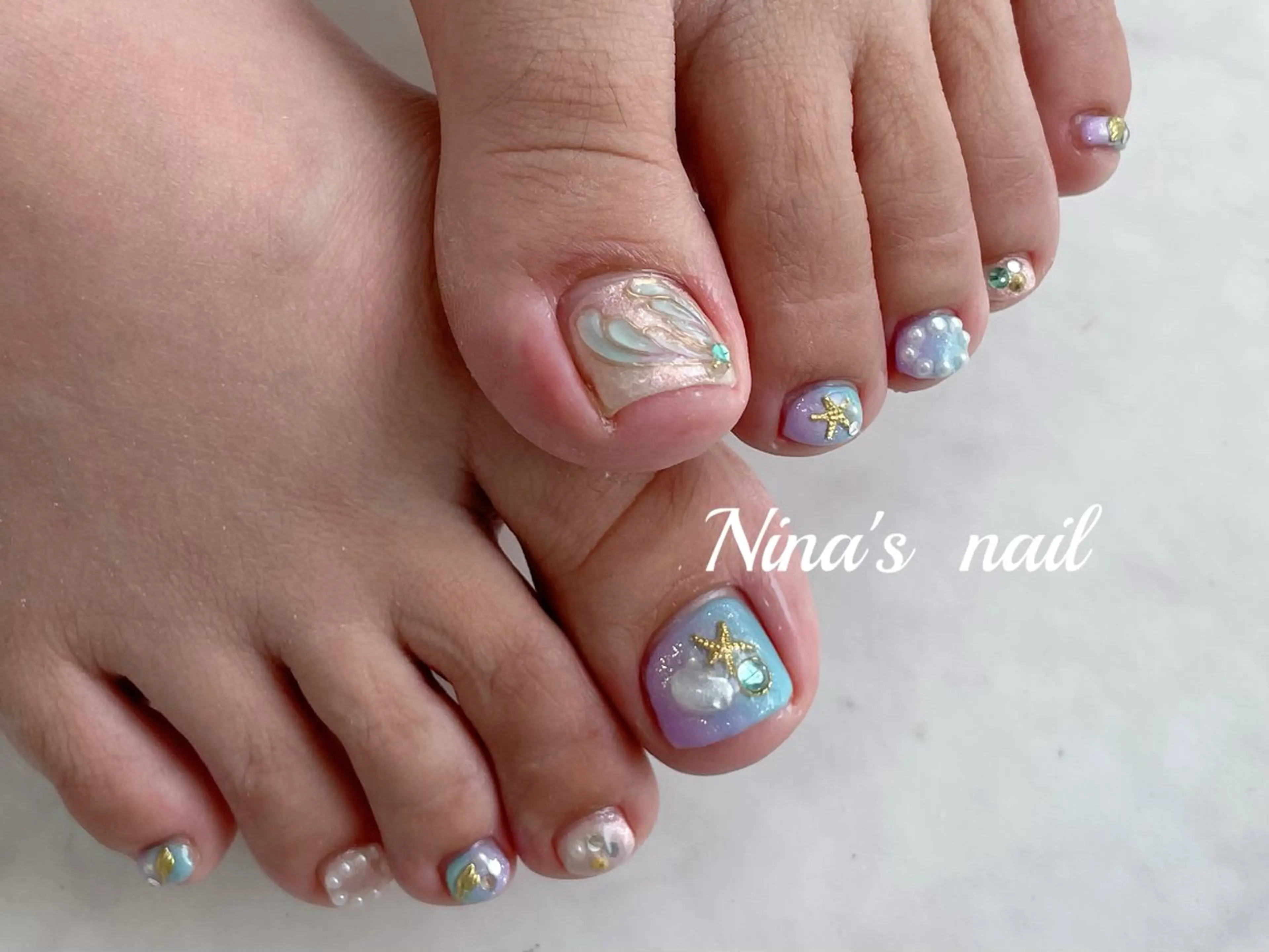 ネイル フットネイル Nina's nailのネイルデザイン