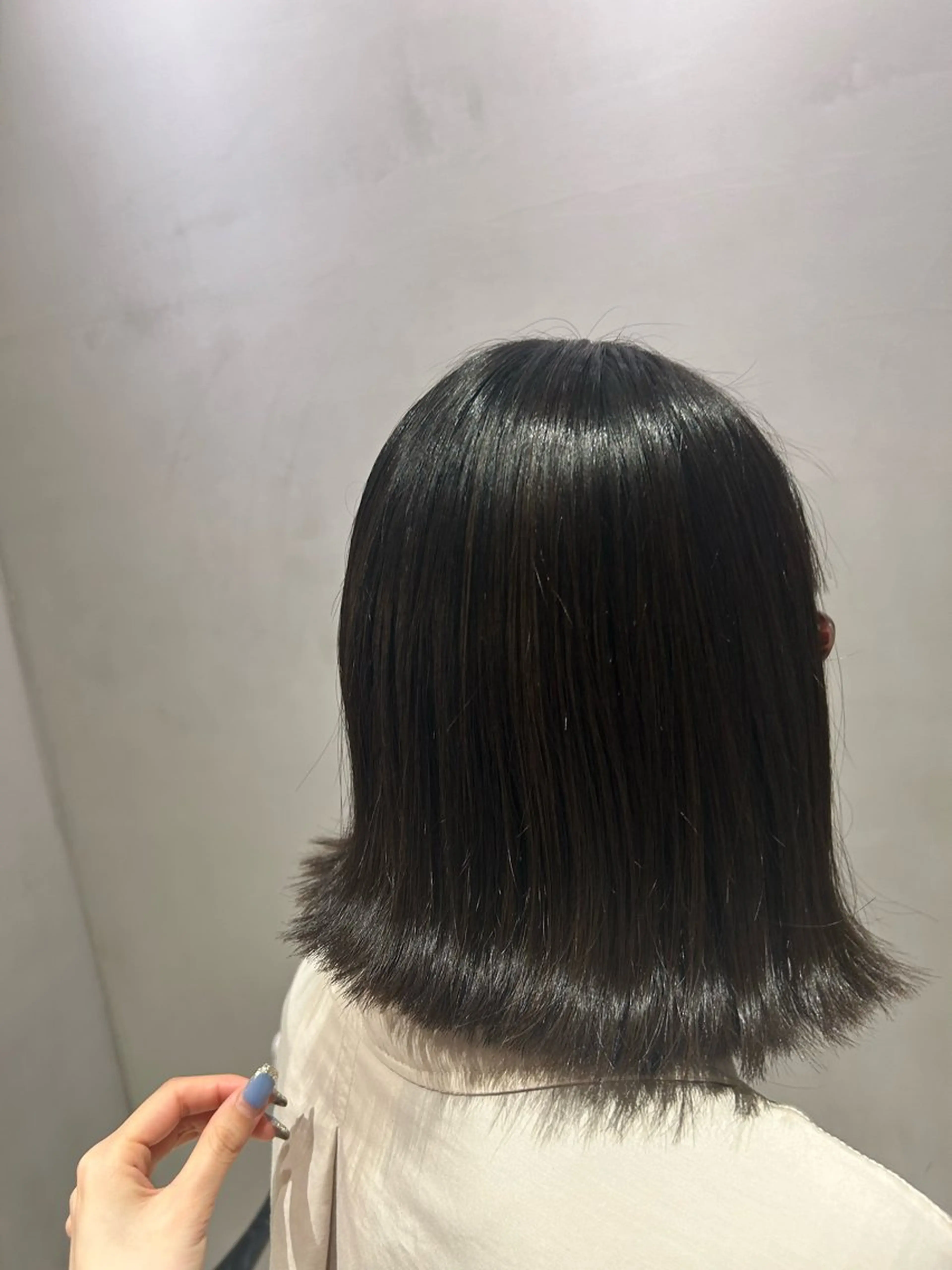 ミディアム まりん🍒 名駅/透明感カラーのヘアスタイル