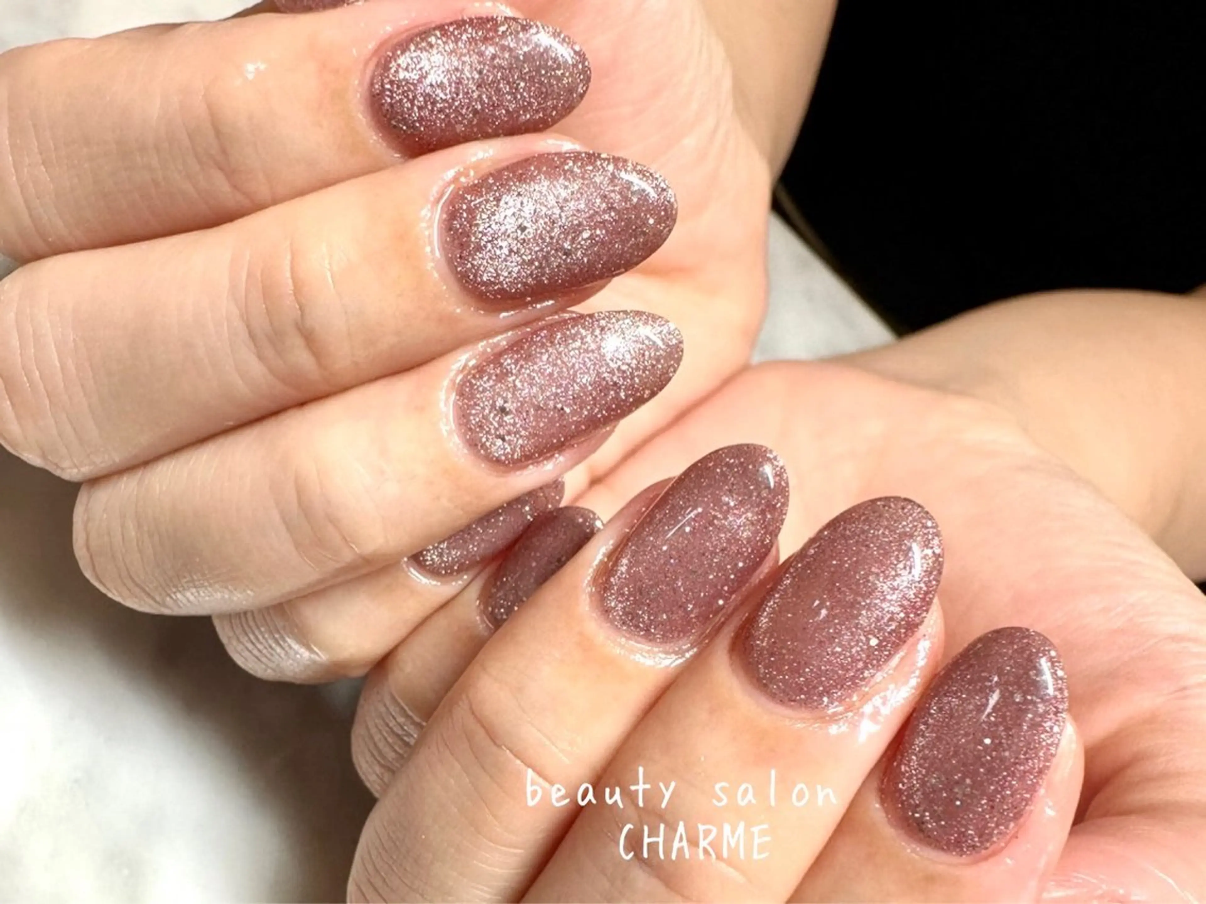 オフ込み🍂マグネットネイル🧲💅の写真