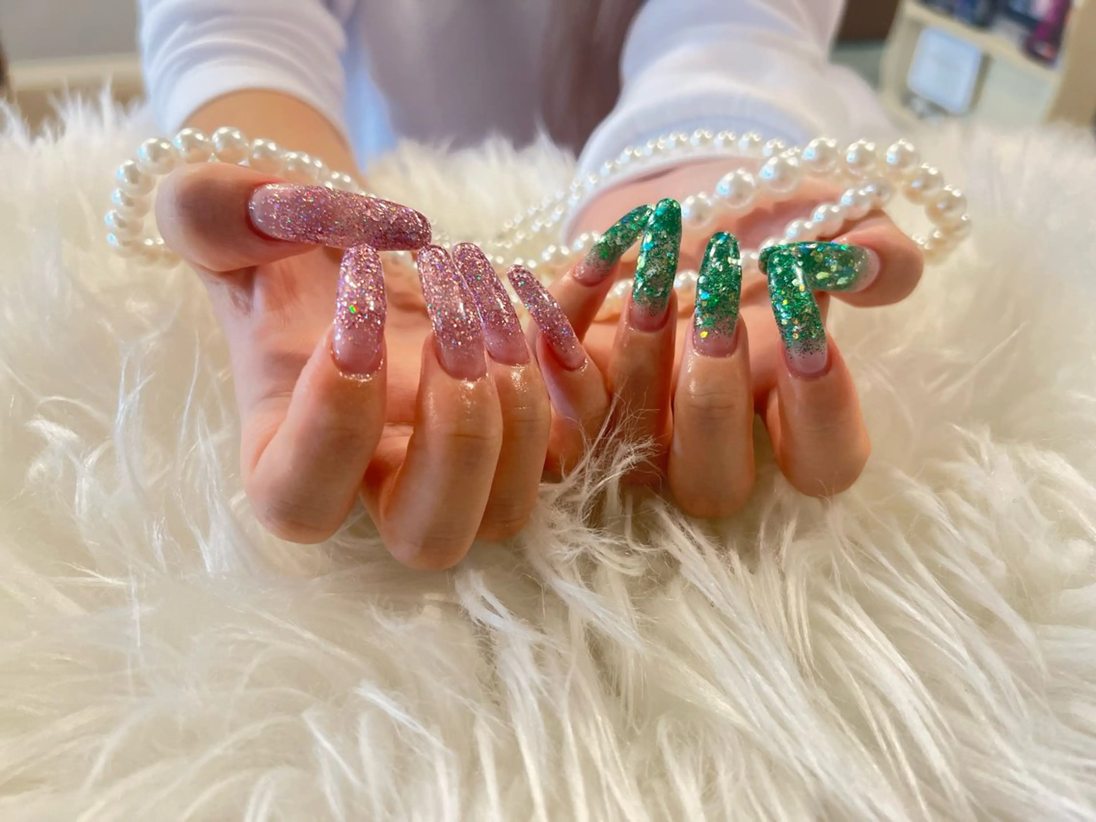 ネイル ラメ(グリッター) ラメグラデーション 88-nail. MAKIのネイルデザイン