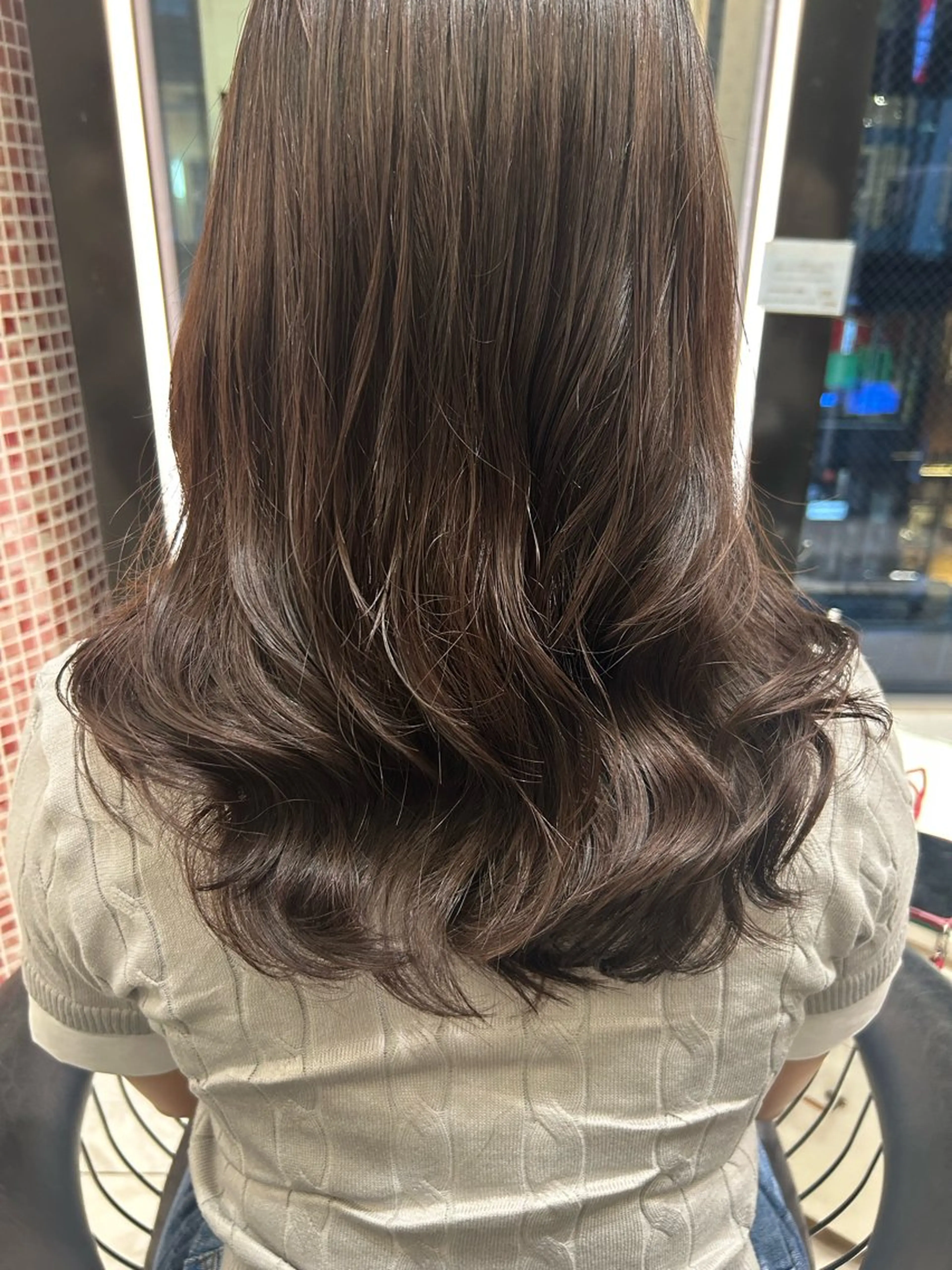 ミディアム パーマ カット パーマ 垢抜けヘア 韓国ヘア銀座近下菜央のヘアスタイル
