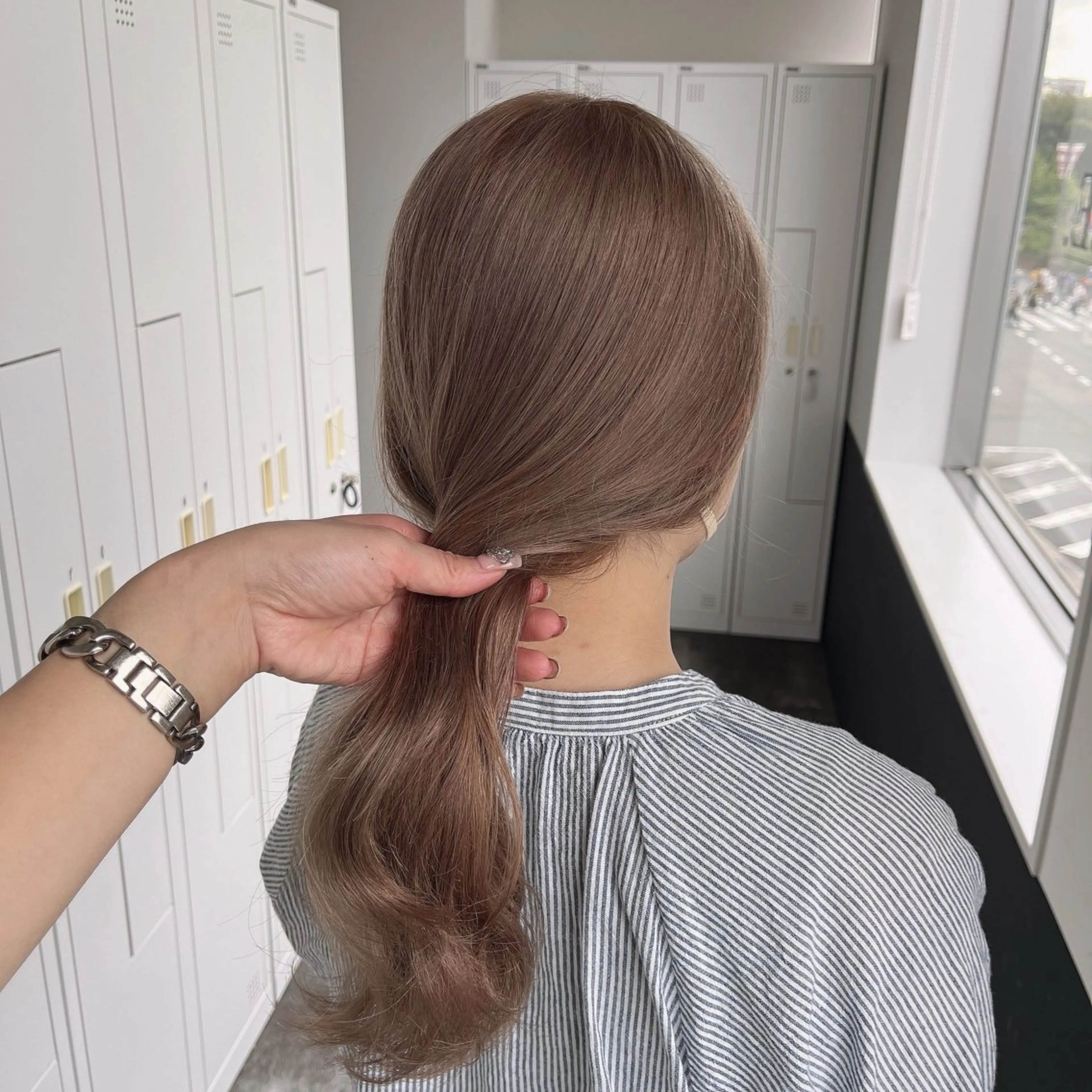 ロング カラー AVANCE.神戸元町店所属・塩田 心愛のヘアスタイル